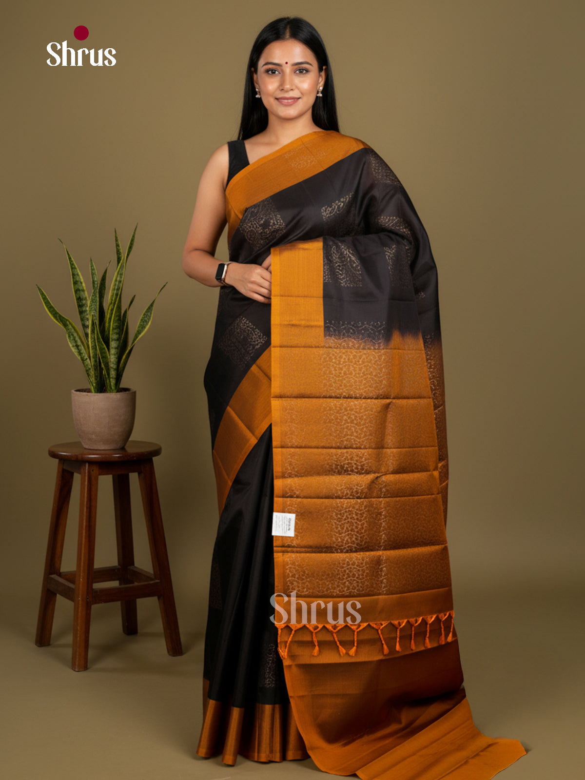 Softsilk-halfpure Saree - EDS04235 - Shop on Shrus.com