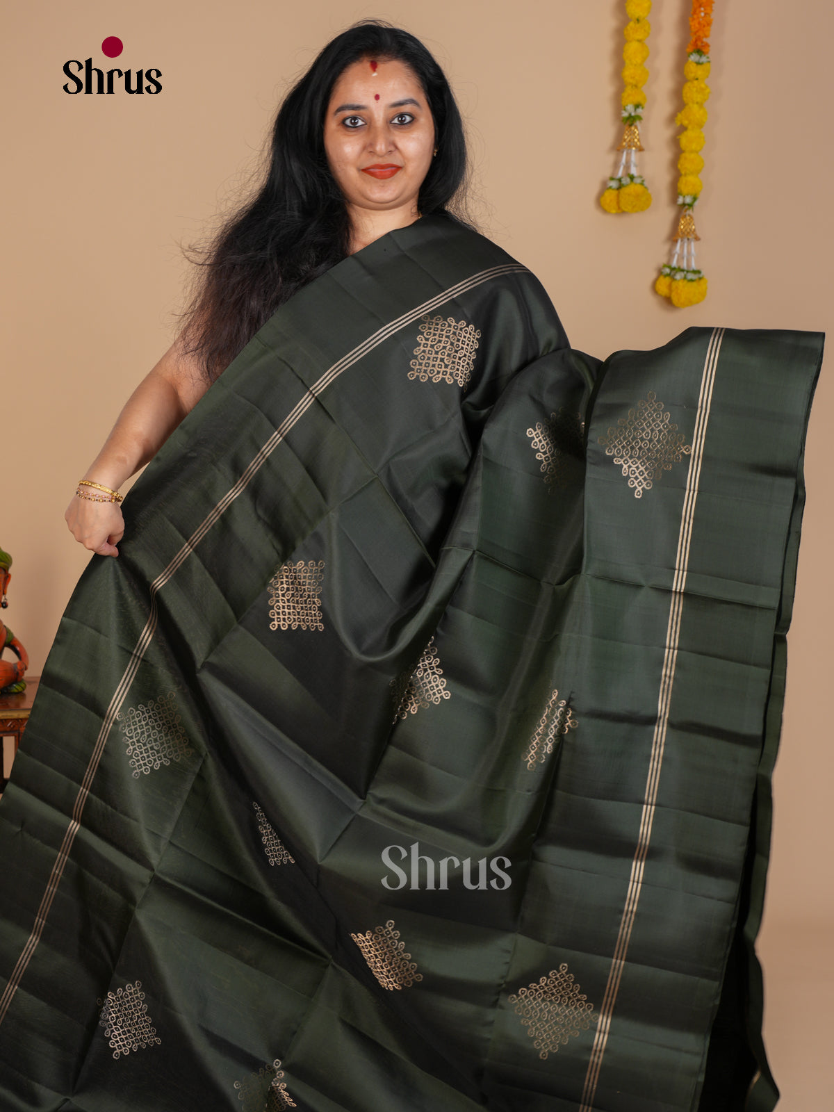 Soft Silk Saree - EDS08012 - Shop on Shrus.com