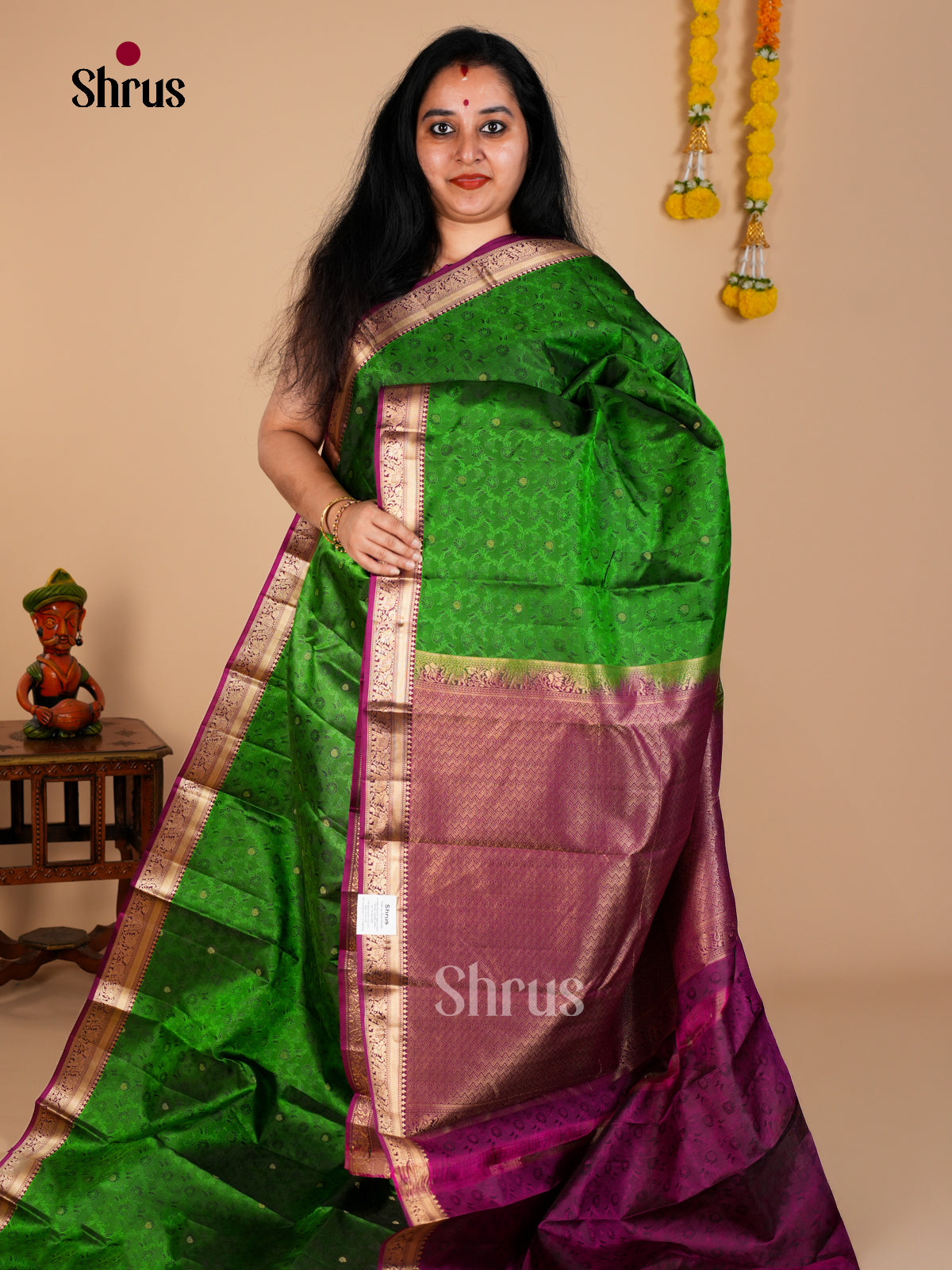 Kanchipuram silk Saree - EDS08073 - Shop on Shrus.com