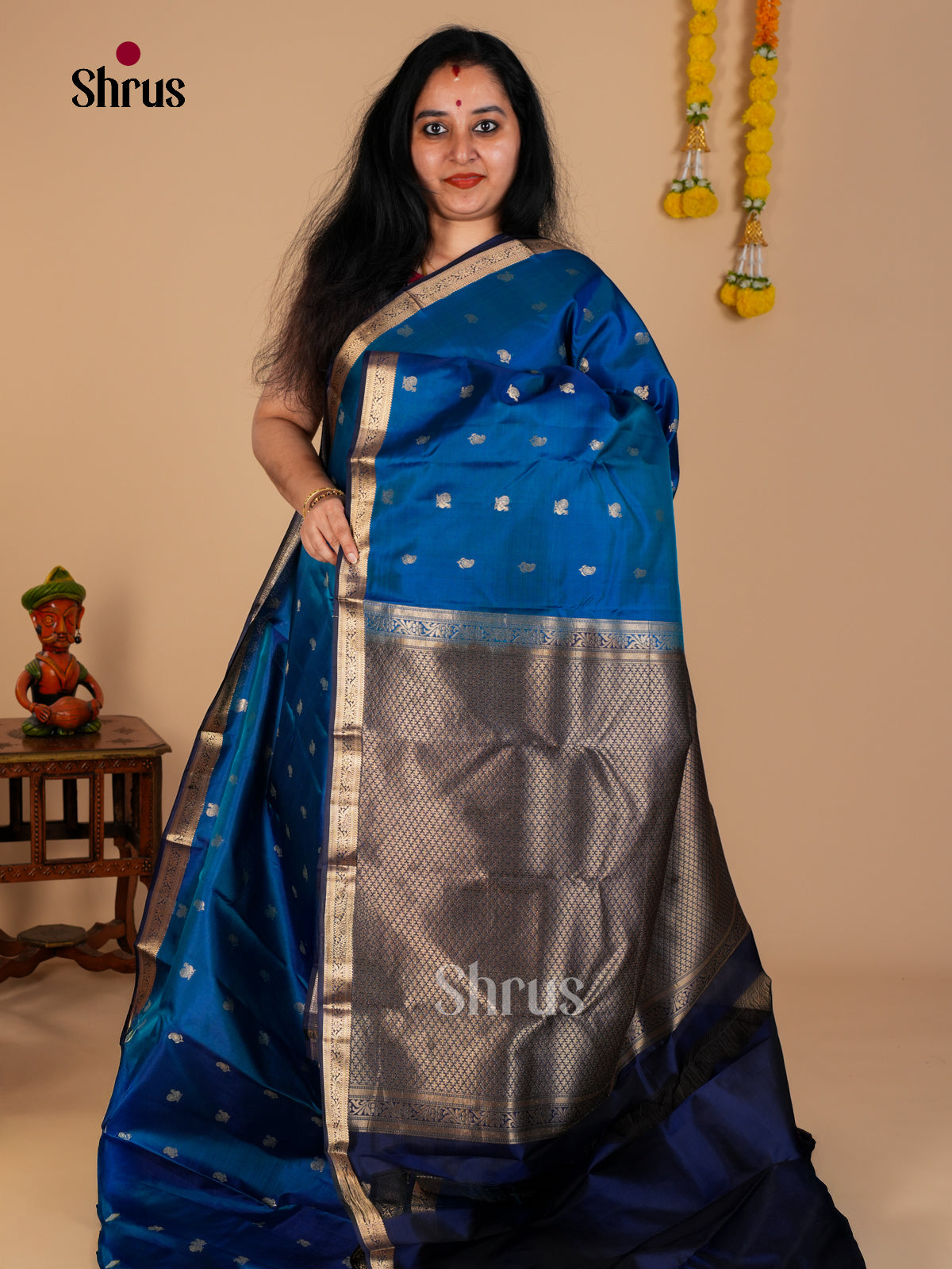 Kanchipuram silk Saree - EDS08080 - Shop on Shrus.com