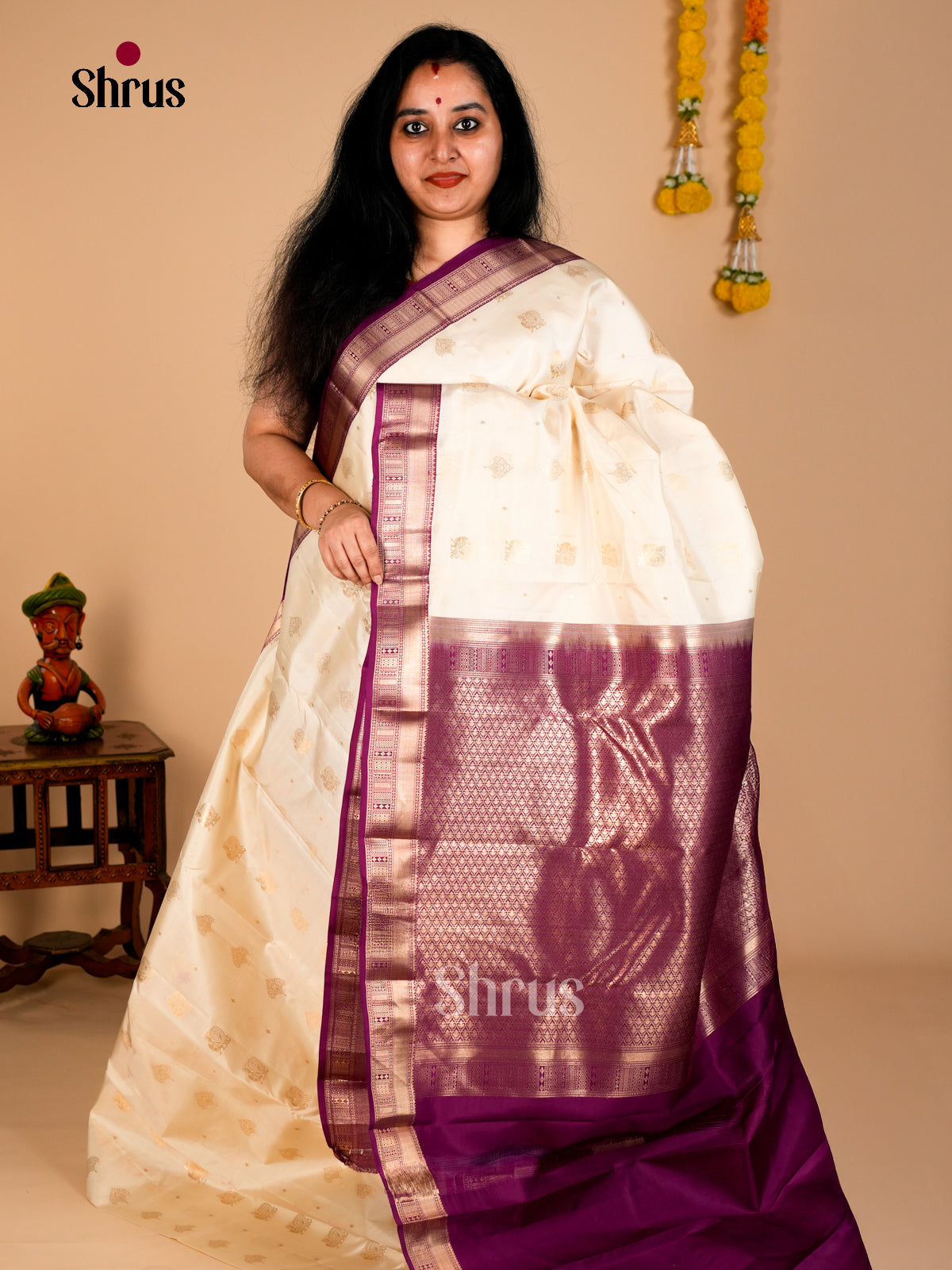 Kanchipuram silk Saree - EDS08090 - Shop on Shrus.com