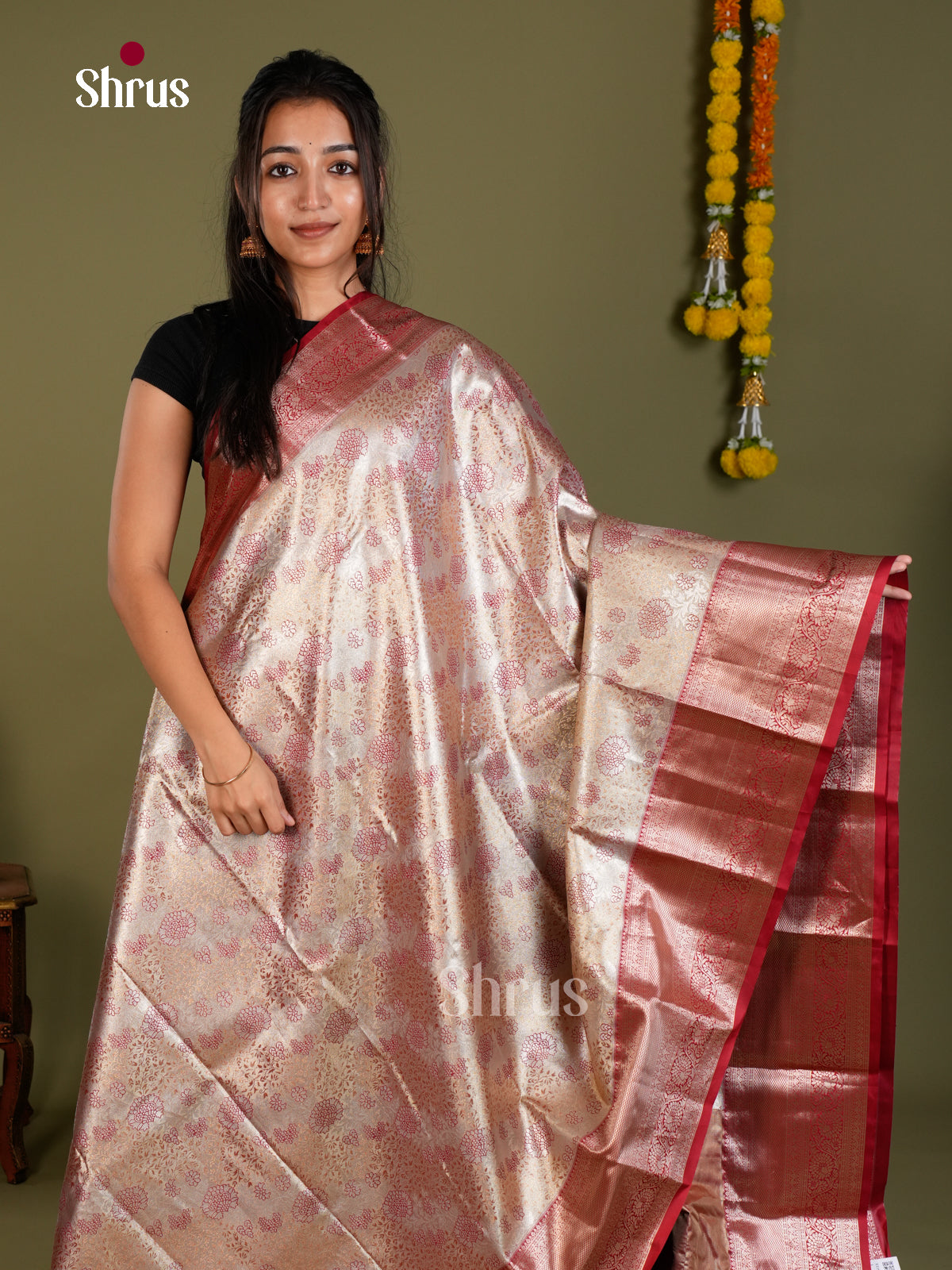 Kanchipuram-halfpure Saree - EDS15031 - Shop on Shrus.com