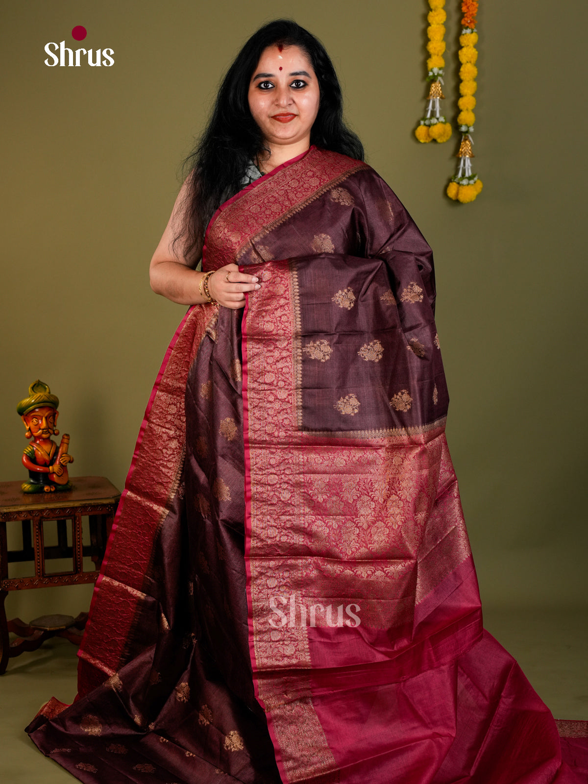 Tussar Saree - EDS18080 - Shop on Shrus.com