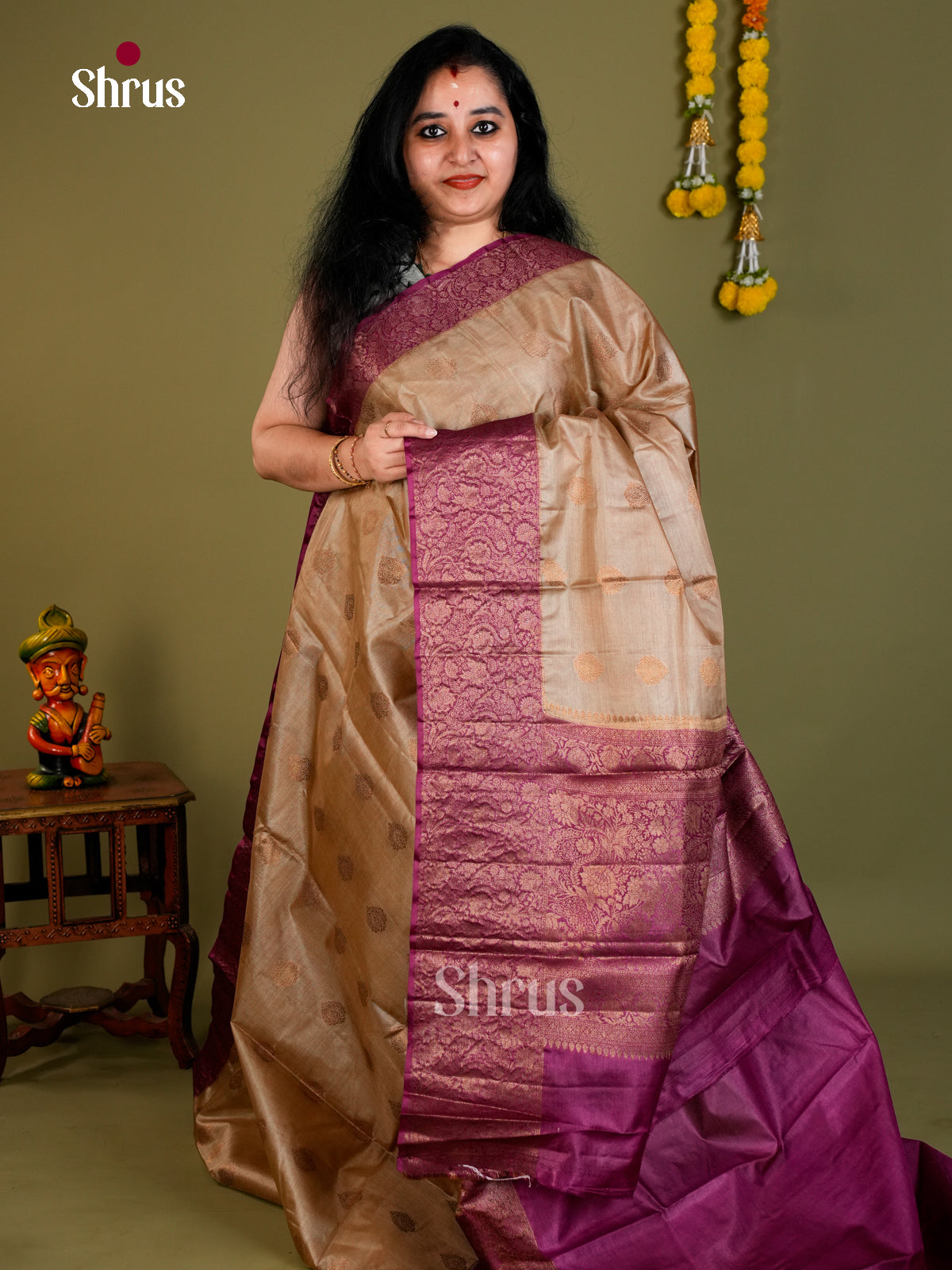 Tussar Saree - EDS18083 - Shop on Shrus.com