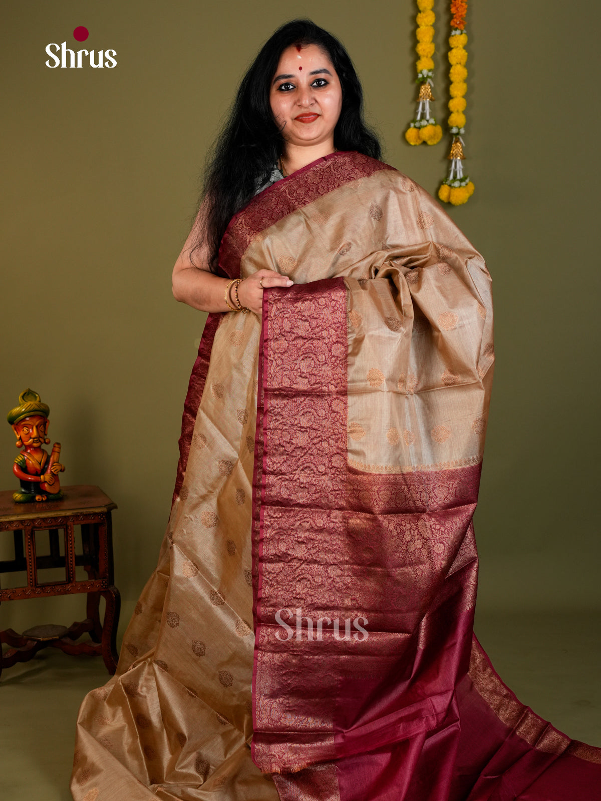 Tussar Saree - EDS18084 - Shop on Shrus.com