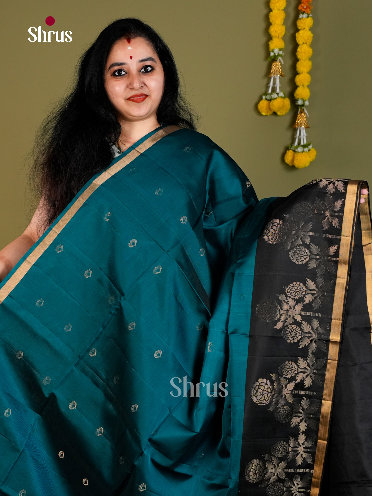 Soft Silk Saree - EDS18107 - Shop on Shrus.com