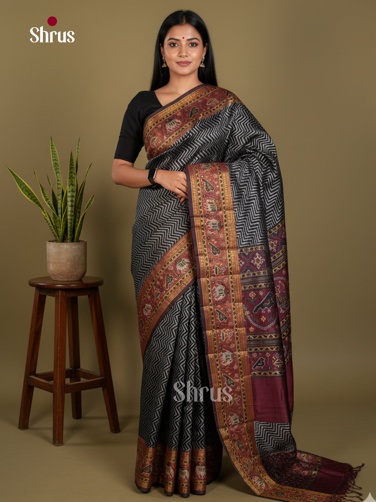 Semi Patola Saree - EDS21046 - Shop on Shrus.com