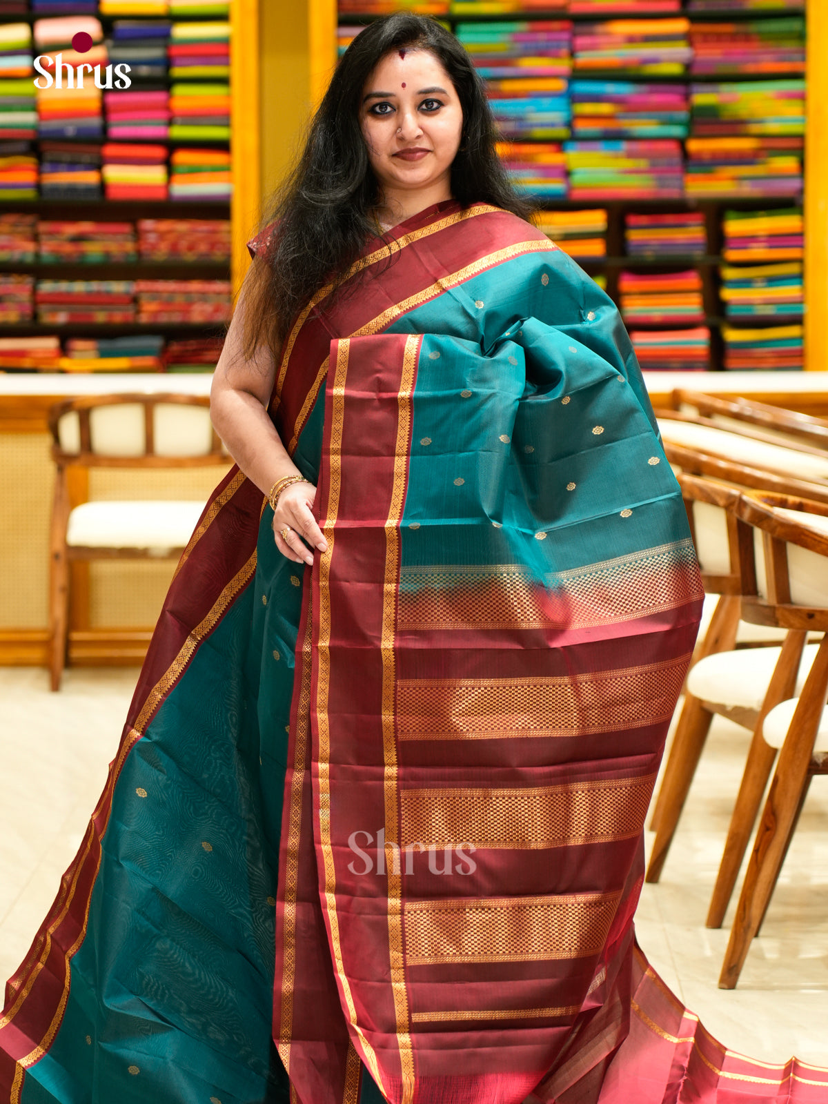 Kanchipuram silk Saree - EES11259 - Shop on Shrus.com