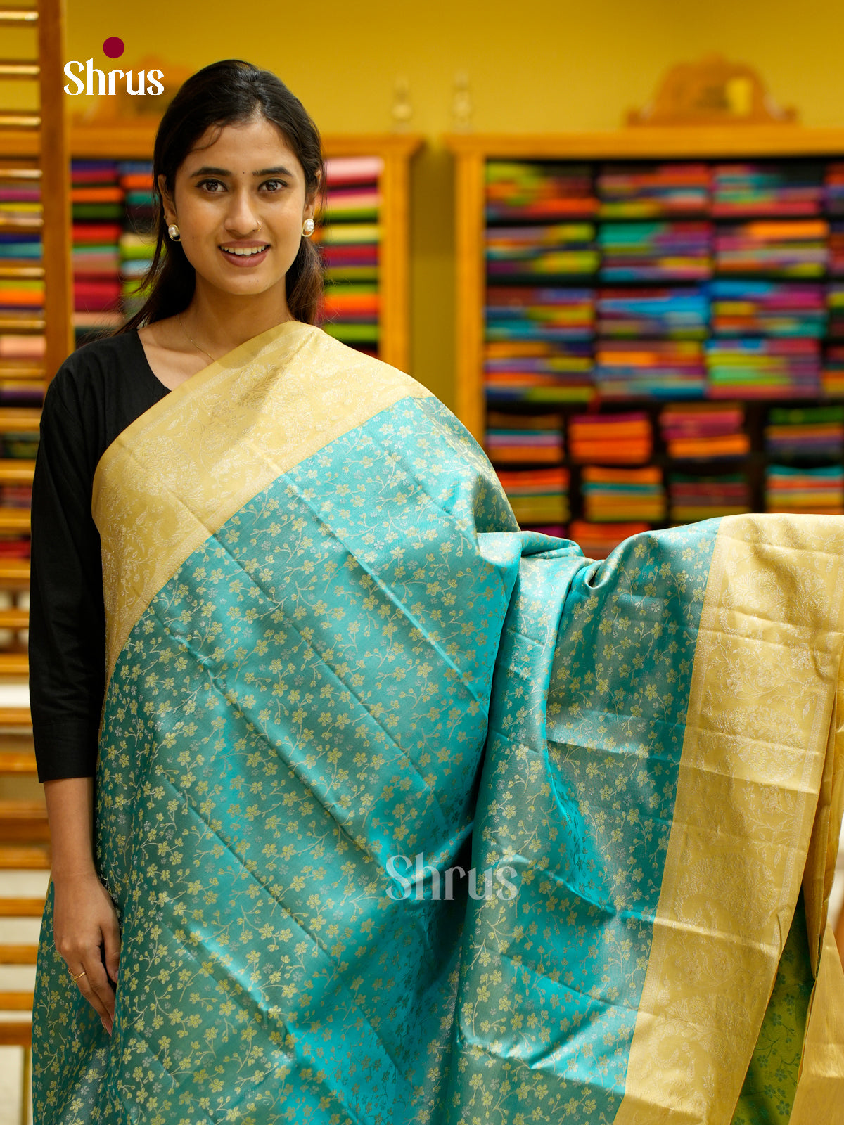 Kanchipuram silk Saree - EES12231 - Shop on Shrus.com