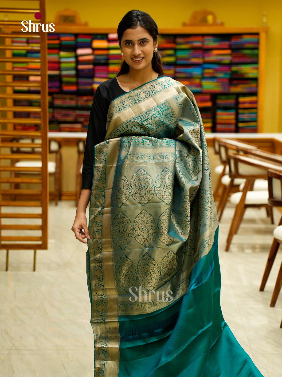 Kanchipuram silk Saree - EES12243 - Shop on Shrus.com