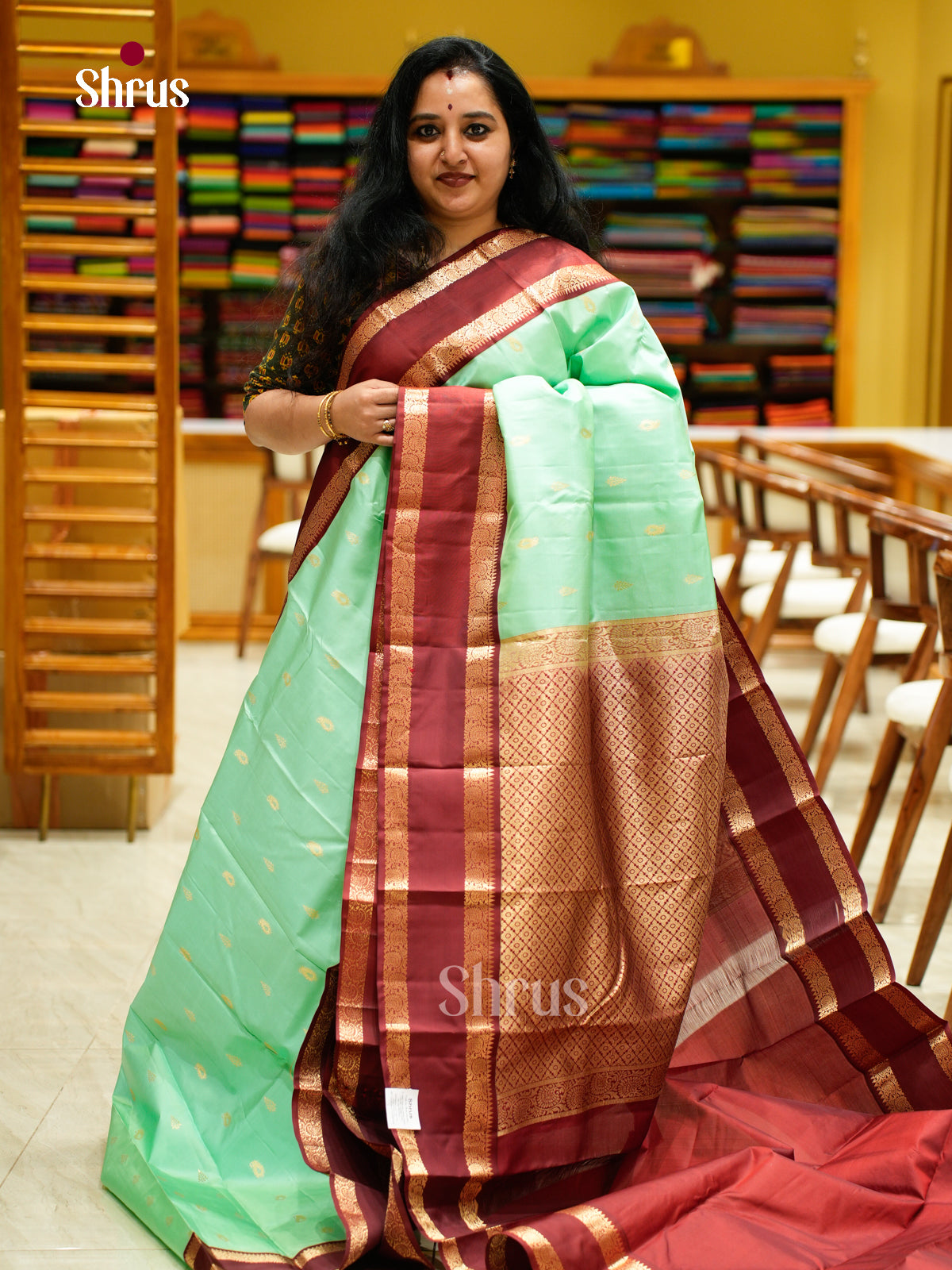 Kanchipuram silk Saree - EES27002
