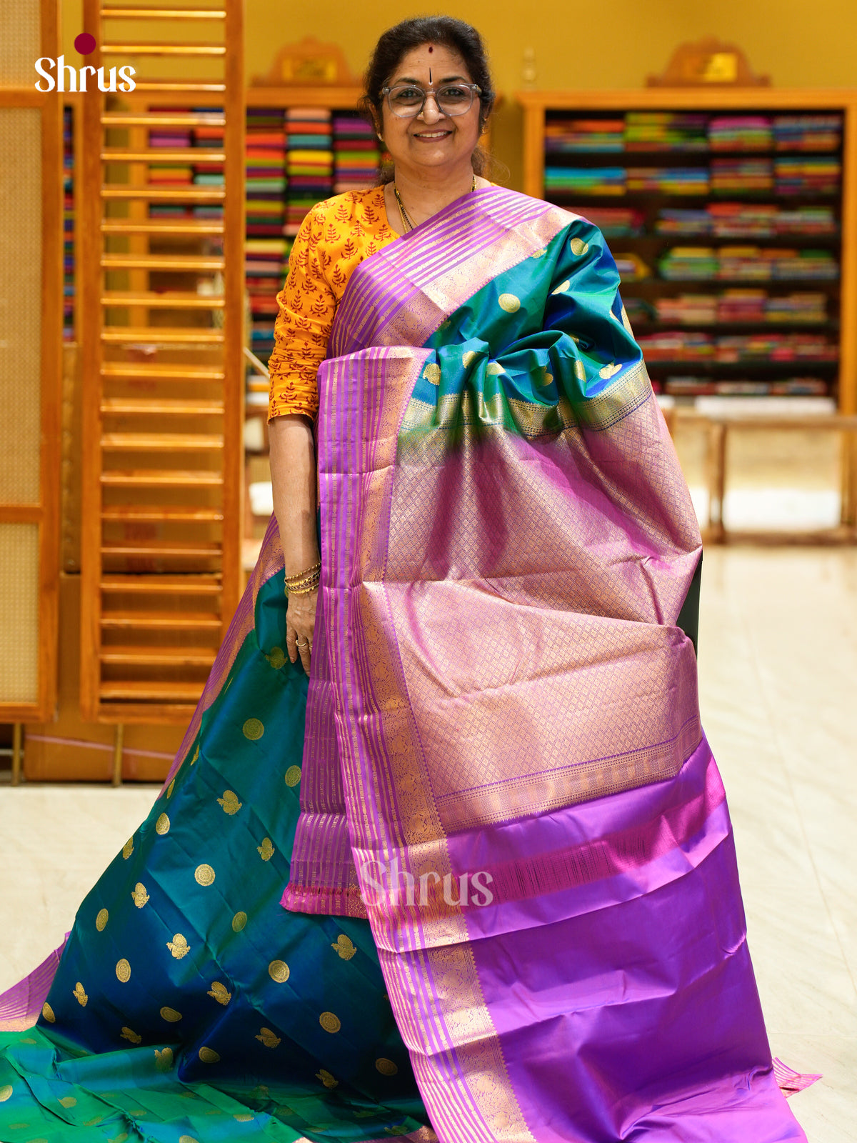 Kanchipuram silk Saree - EES27011 - Shop on Shrus.com