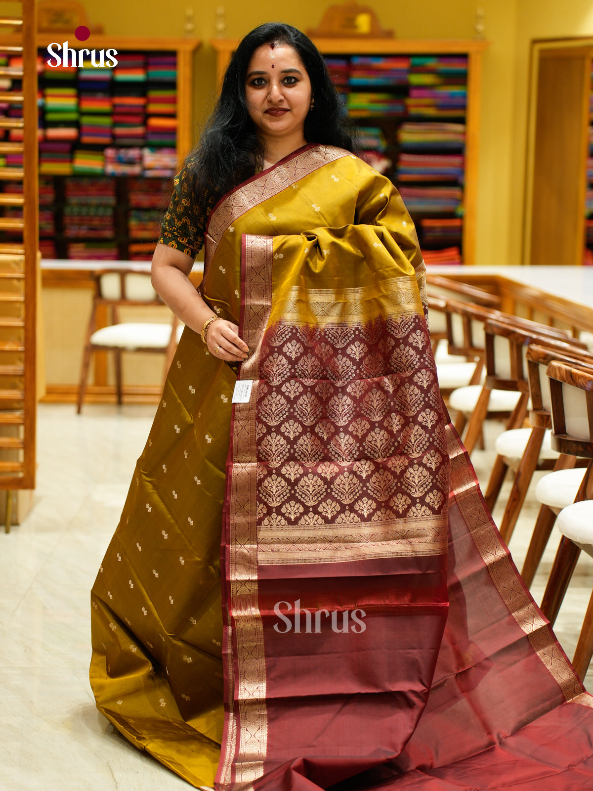 Kanchipuram silk Saree - EES27068