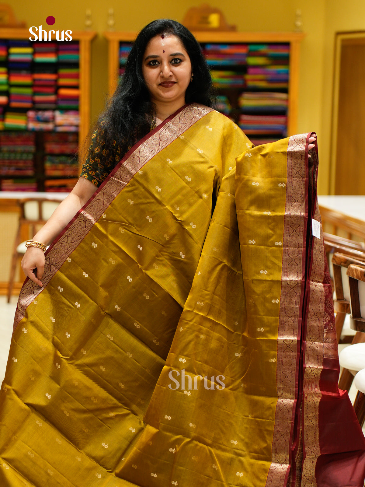 Kanchipuram silk Saree - EES27068