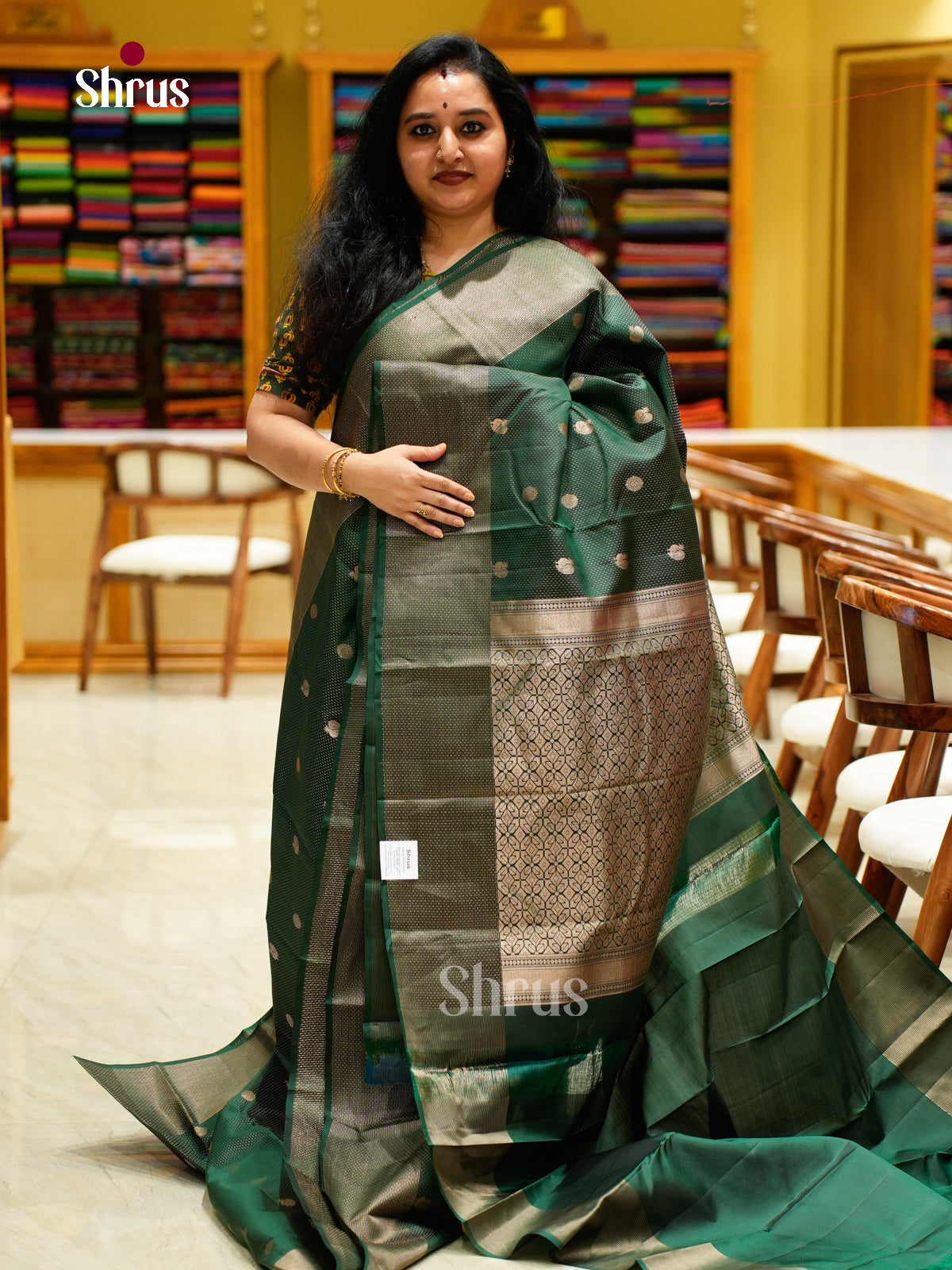 Kanchipuram silk Saree - EES27088