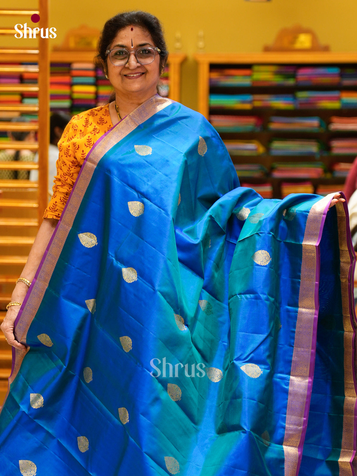 Kanchipuram silk Saree - EES27115 - Shop on Shrus.com