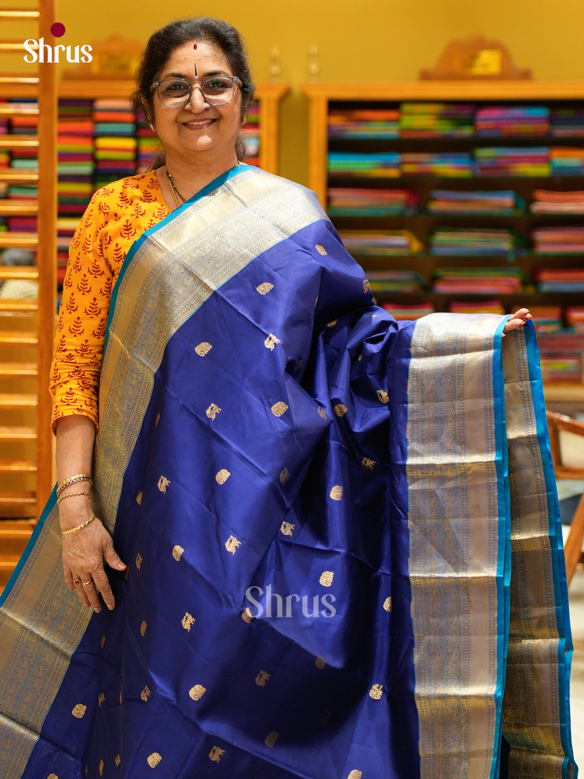 Kanchipuram silk Saree - EES27123 - Shop on Shrus.com