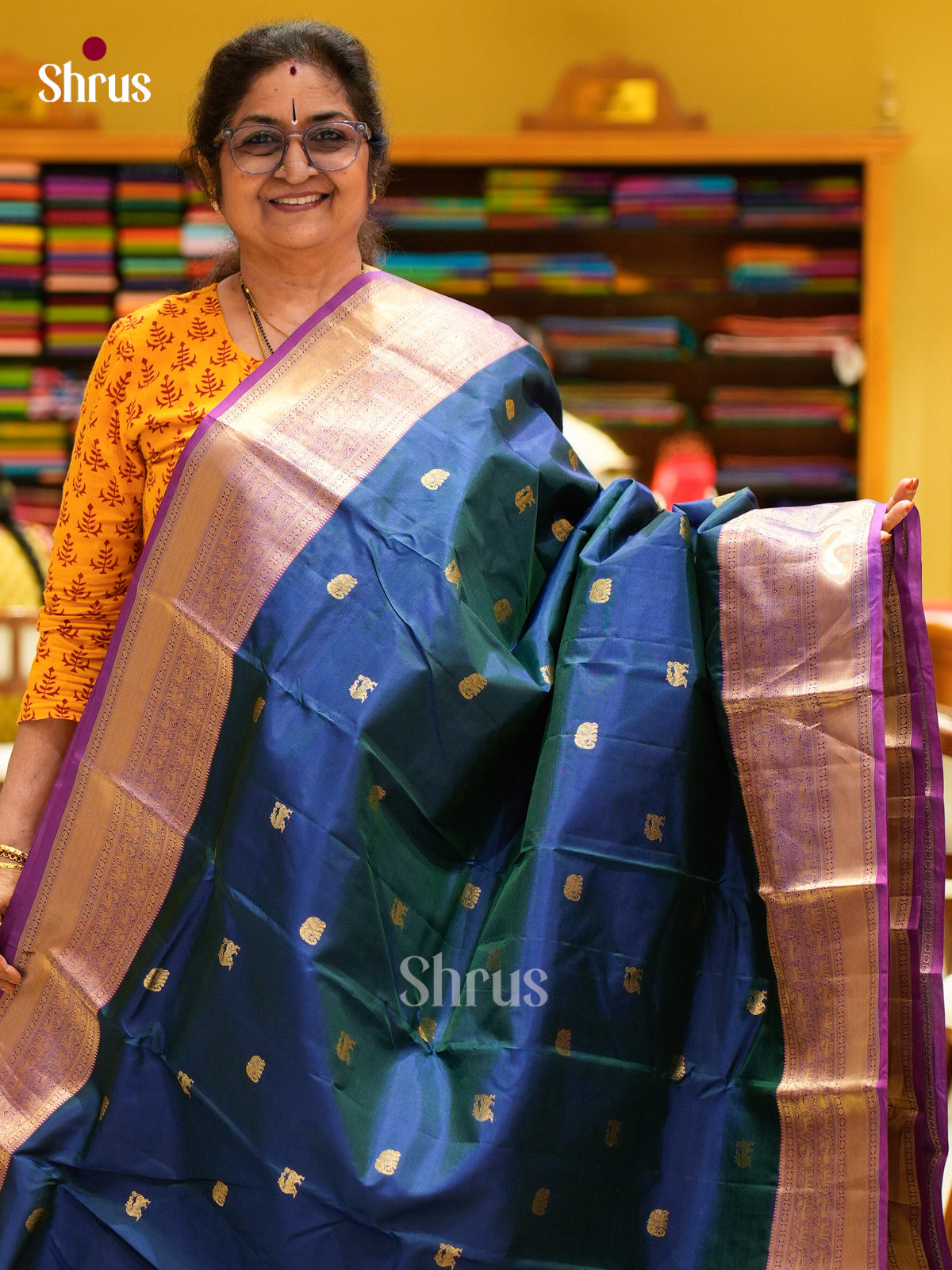 Kanchipuram silk Saree - EES27127 - Shop on Shrus.com