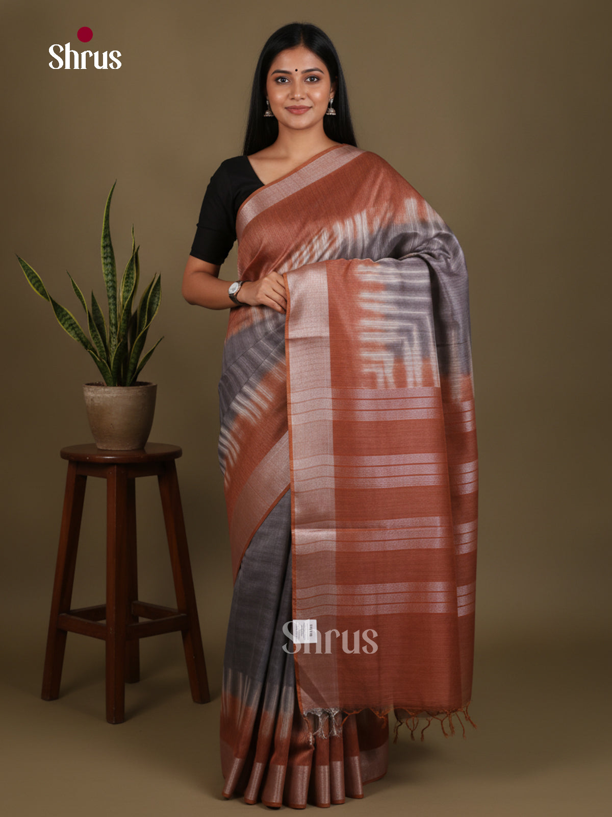 Shibori Saree - EES29048 - Shop on Shrus.com