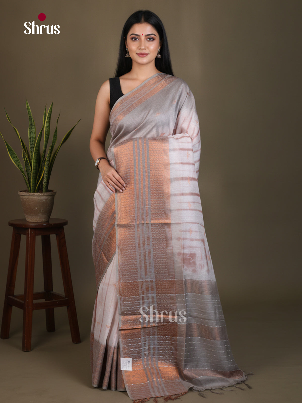 Shibori Saree - EES29499 - Shop on Shrus.com