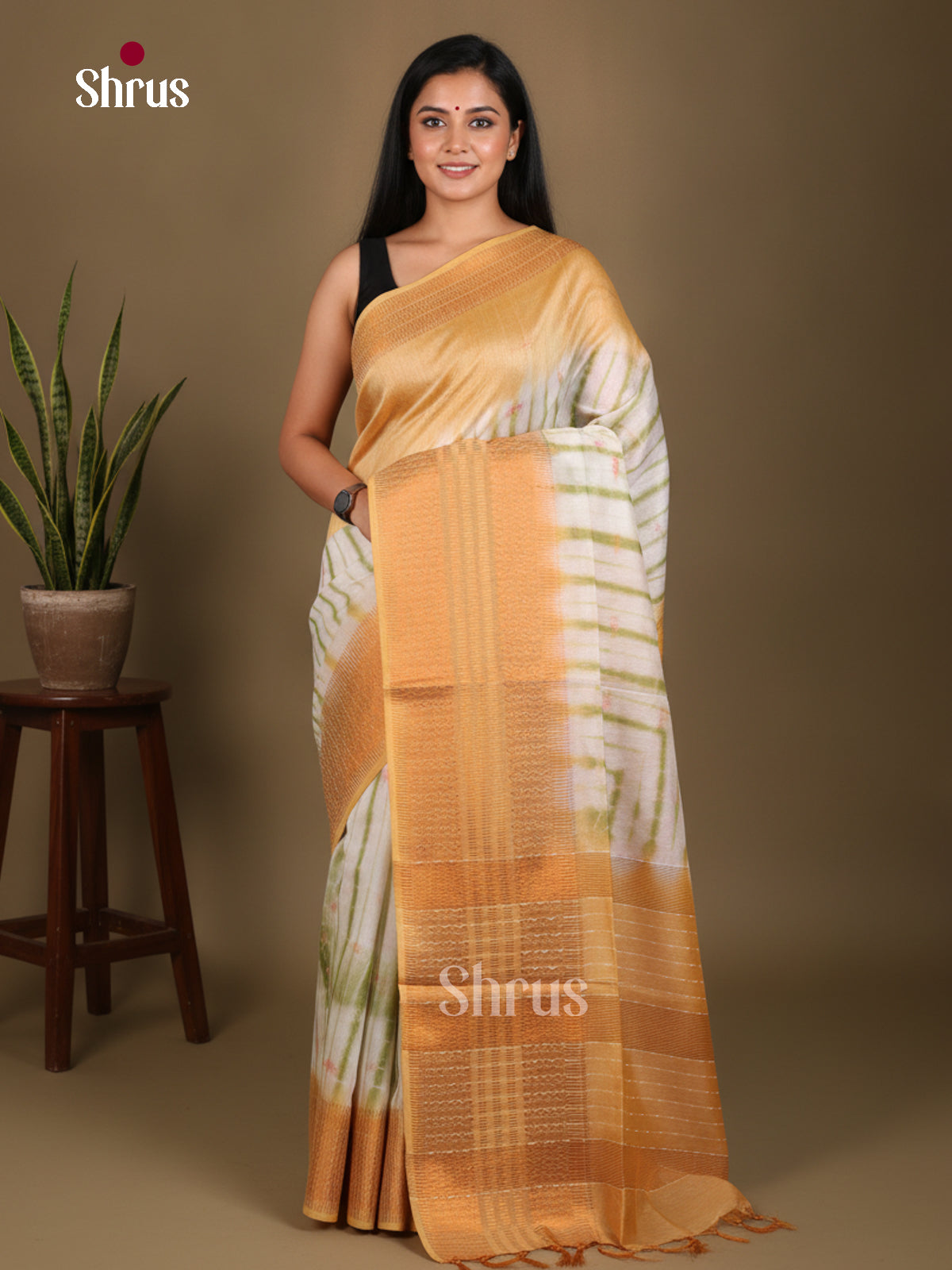Shibori Saree - EES29501 - Shop on Shrus.com