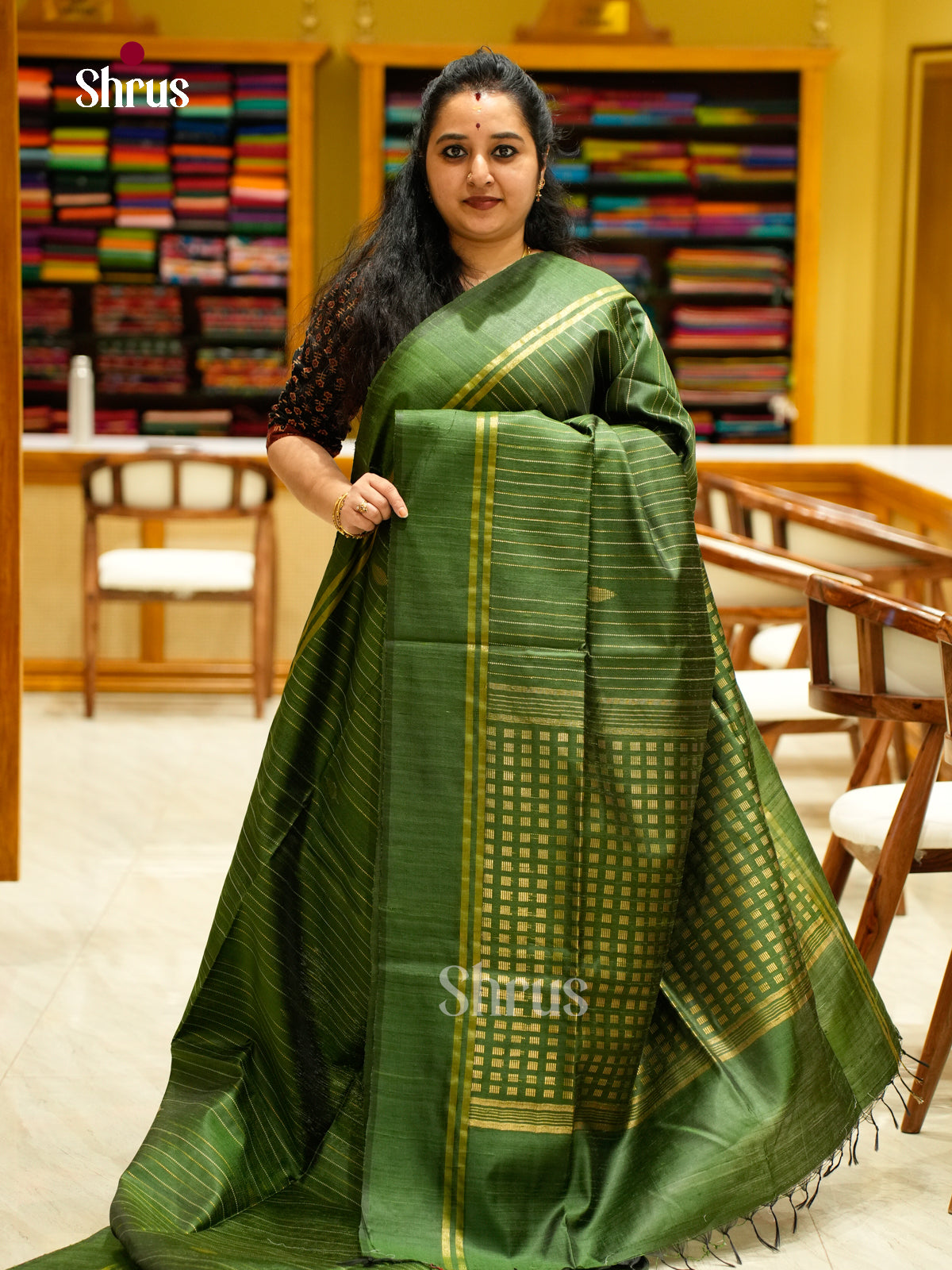 Raw Silk Saree - EFS01147