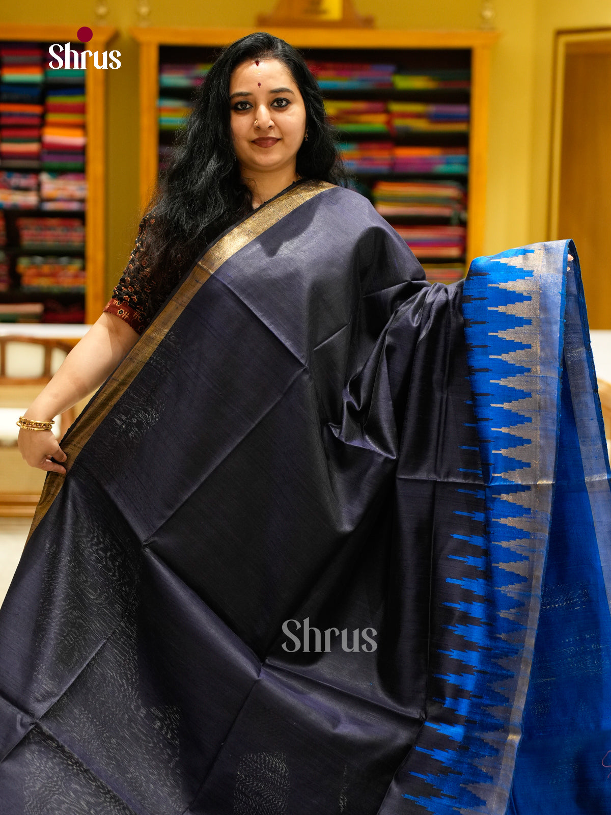 Raw Silk Saree - EFS01181