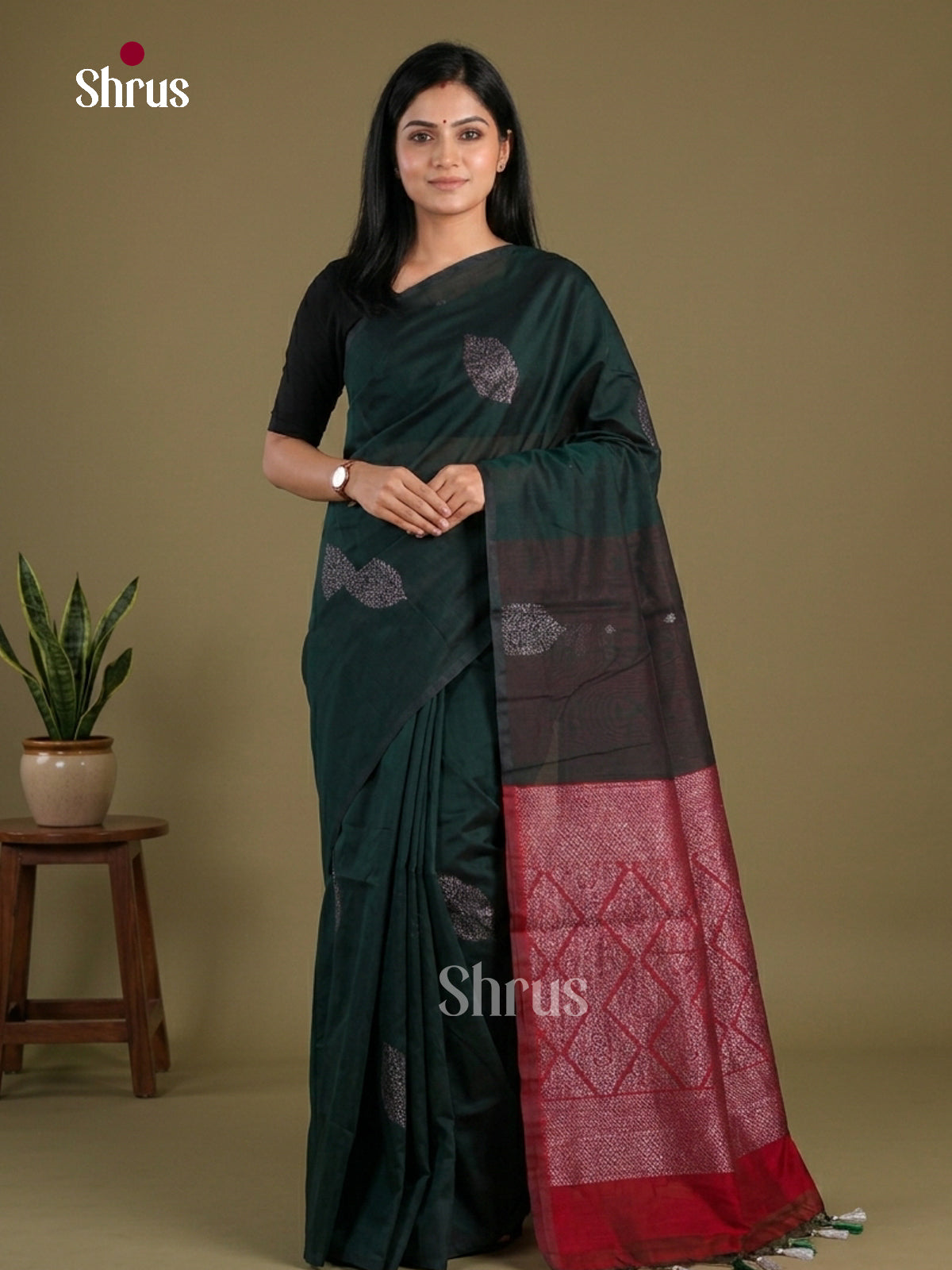 Semi Silkcotton Saree - EFS04566 - Shop on Shrus.com