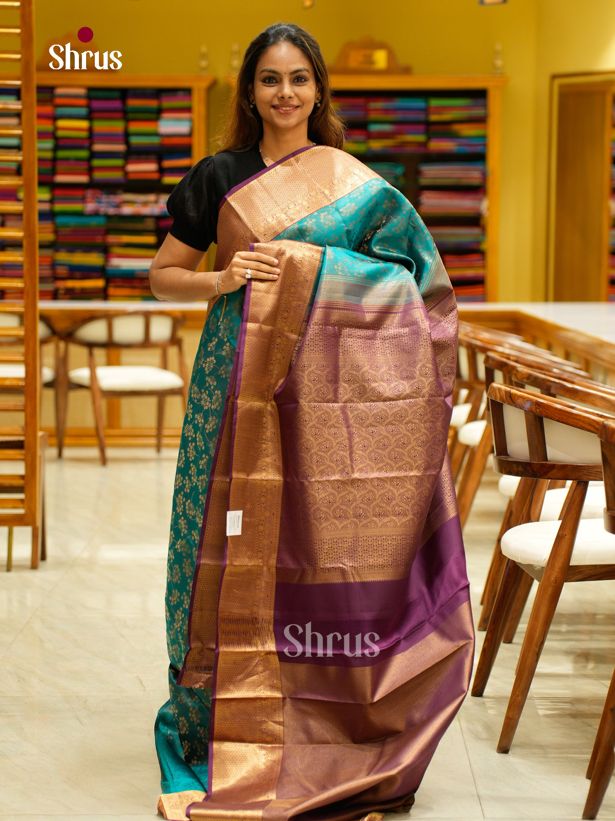 Kanchipuram silk Saree - EFS12268 - Shop on Shrus.com