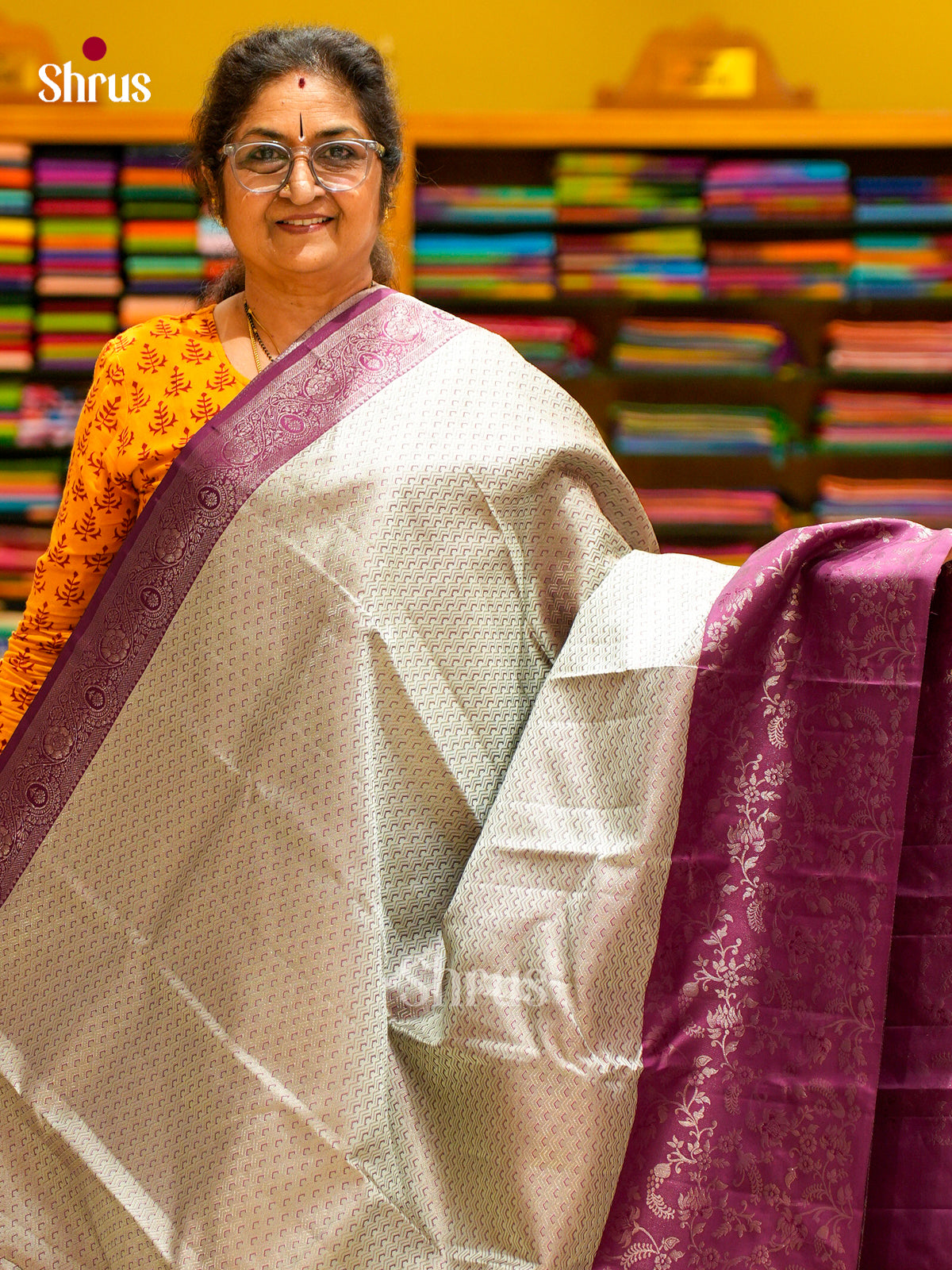 Kanchipuram silk Saree - EFS12281 - Shop on Shrus.com