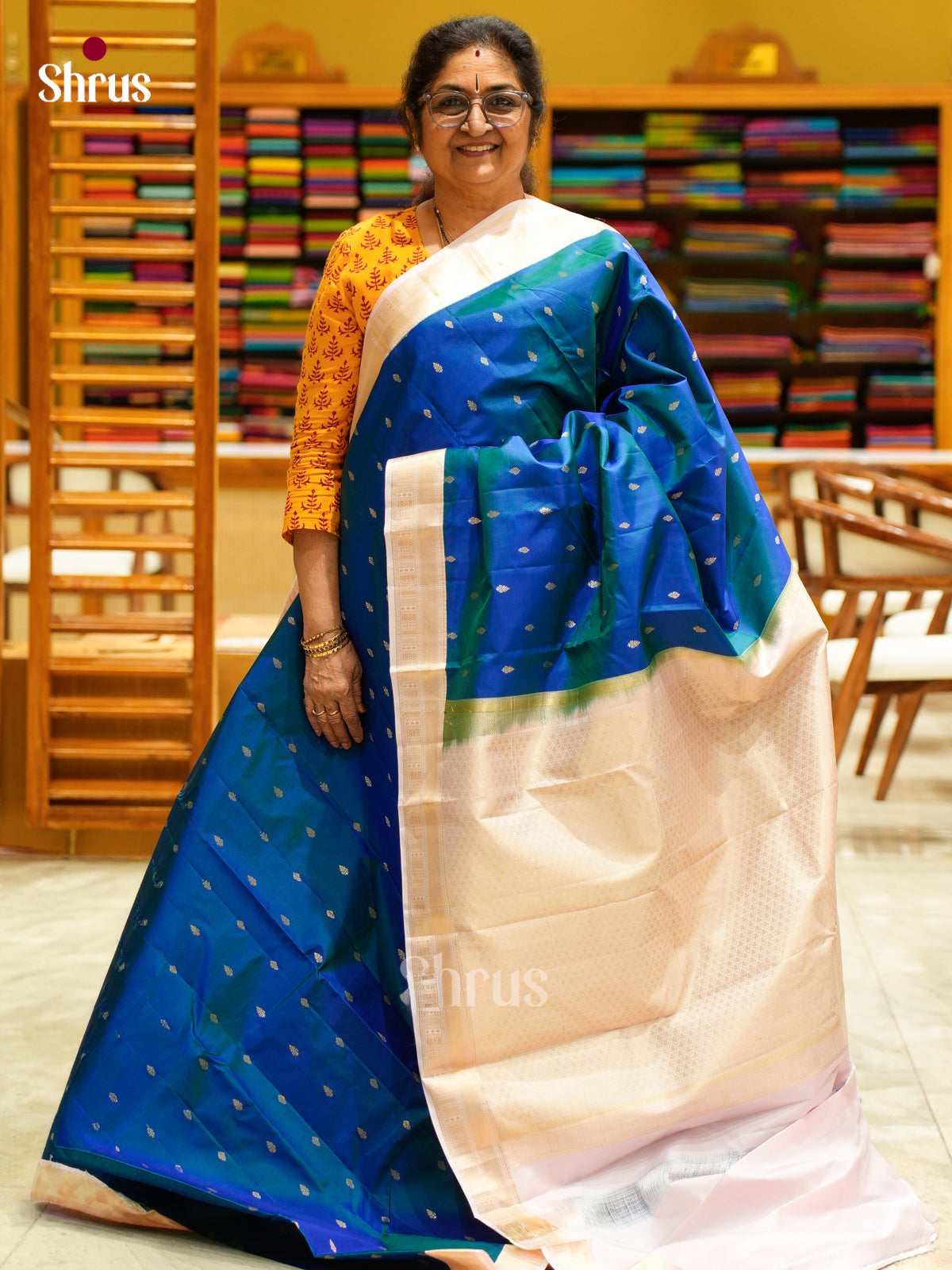 Kanchipuram silk Saree - EFS12407 - Shop on Shrus.com