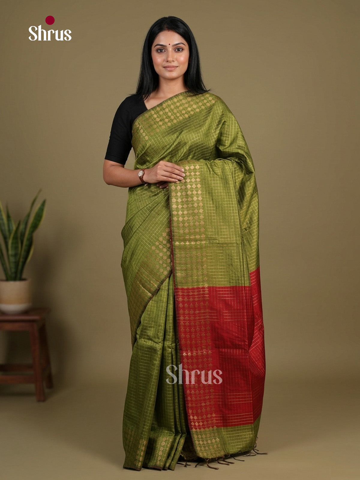 Green & Red - Semi Rawsilk Saree