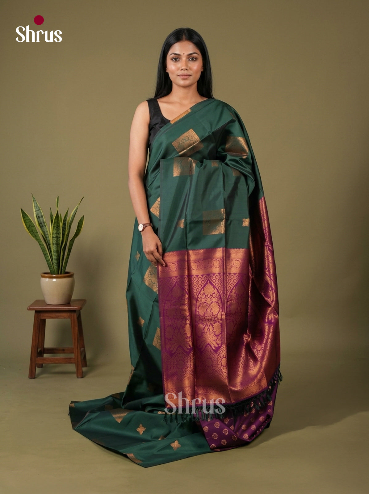 Semi Softsilk Saree - EFS22032