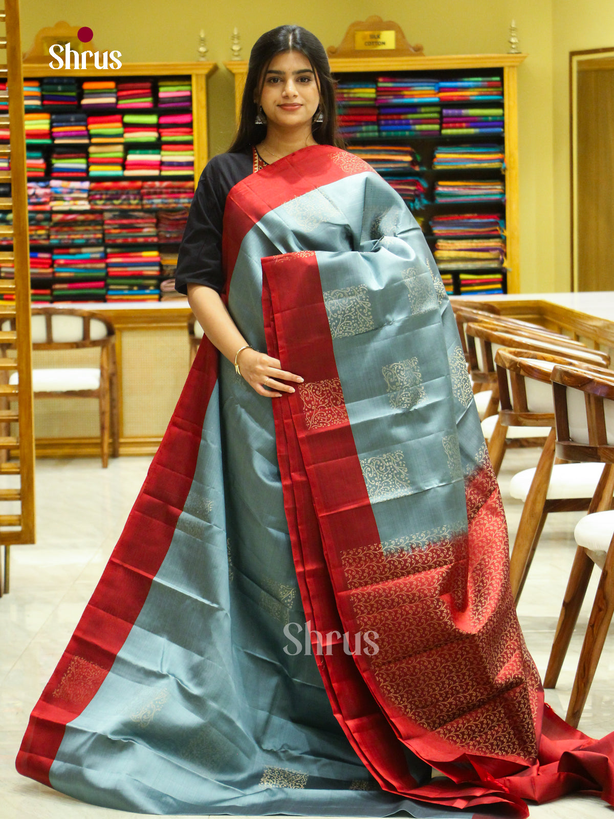 Green Soft Silk Saree with Square Buttas | Red Contrast Border