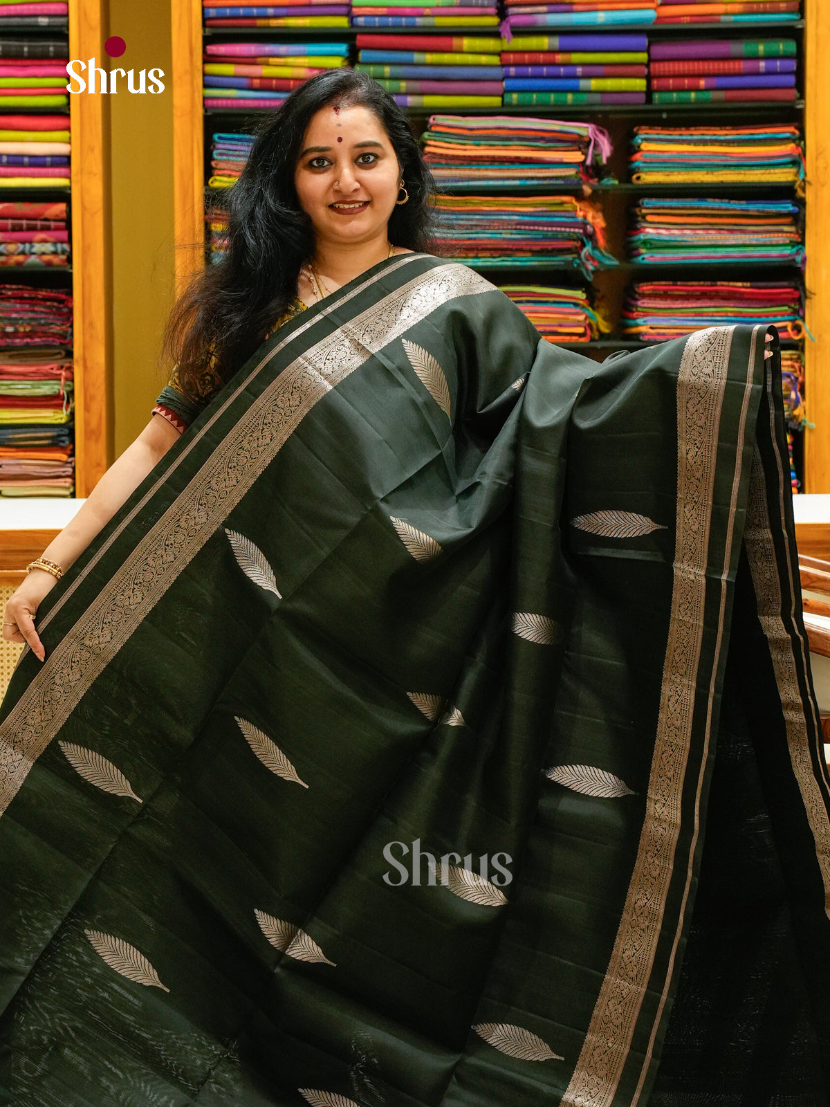 Dark Green Soft Silk Saree with Leaf Buttas - Shop on Shrus.com