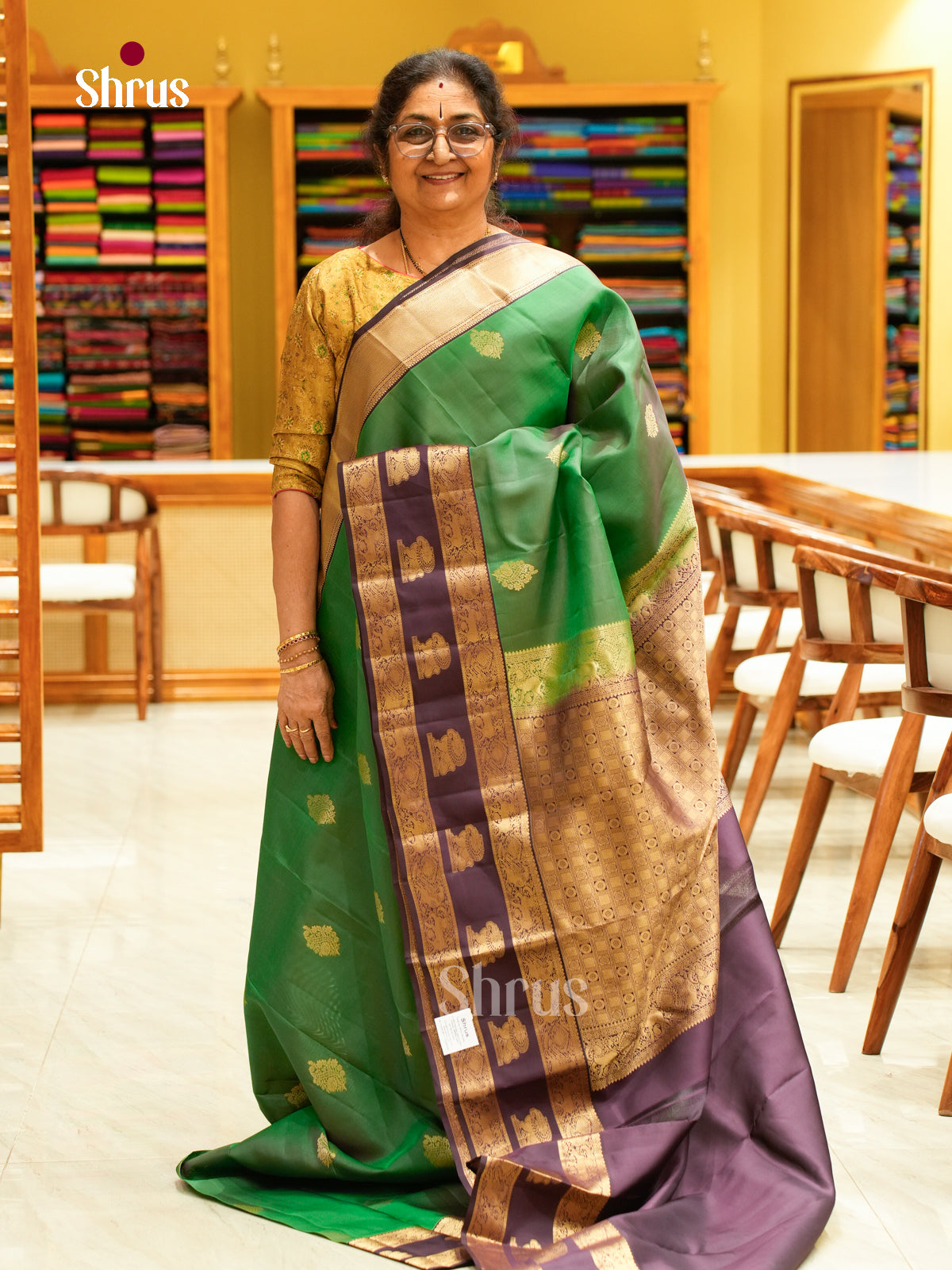Kanchipuram silk Saree - EFS27088 - Shop on Shrus.com