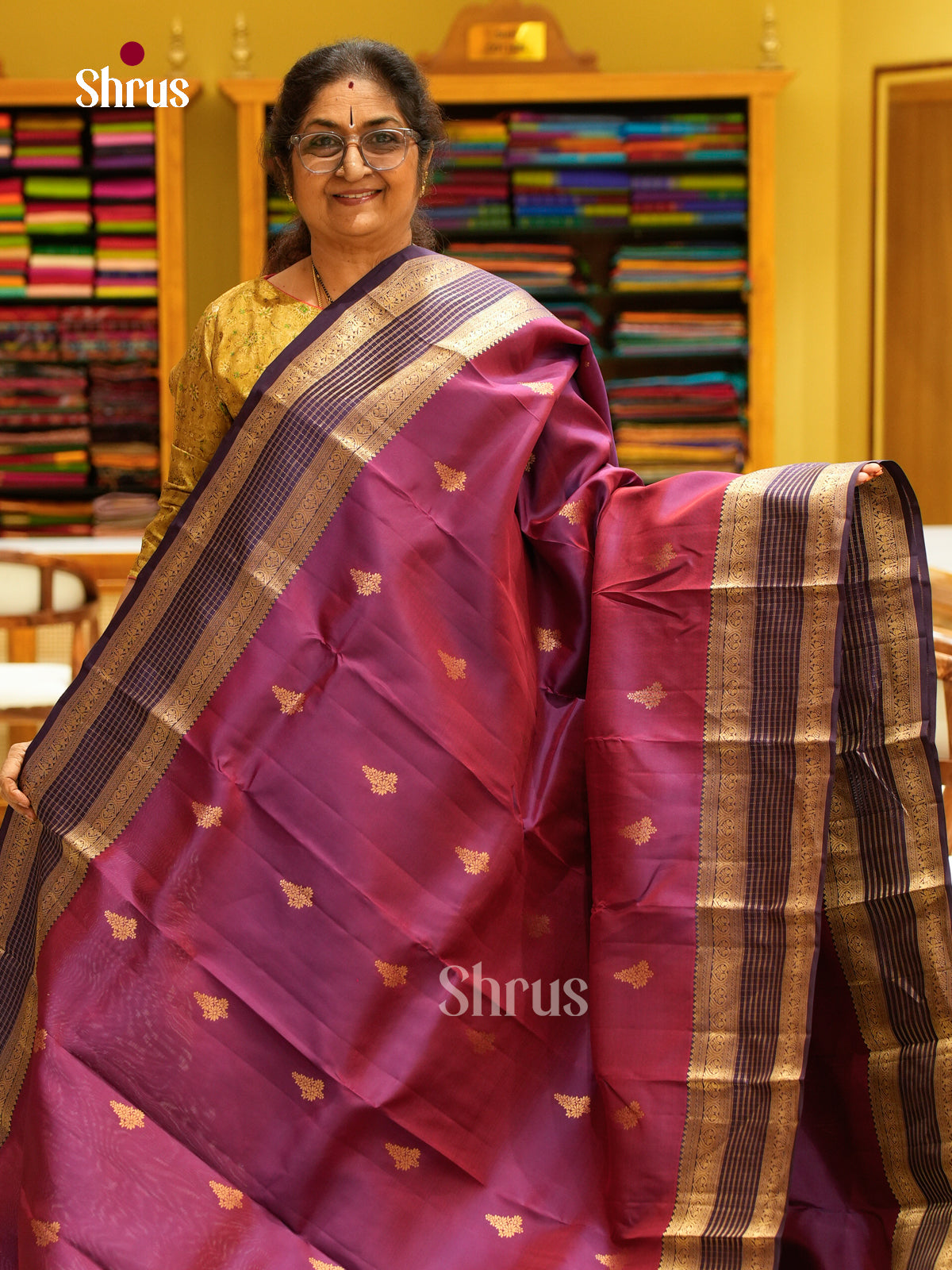 Kanchipuram silk Saree - EFS27095 - Shop on Shrus.com