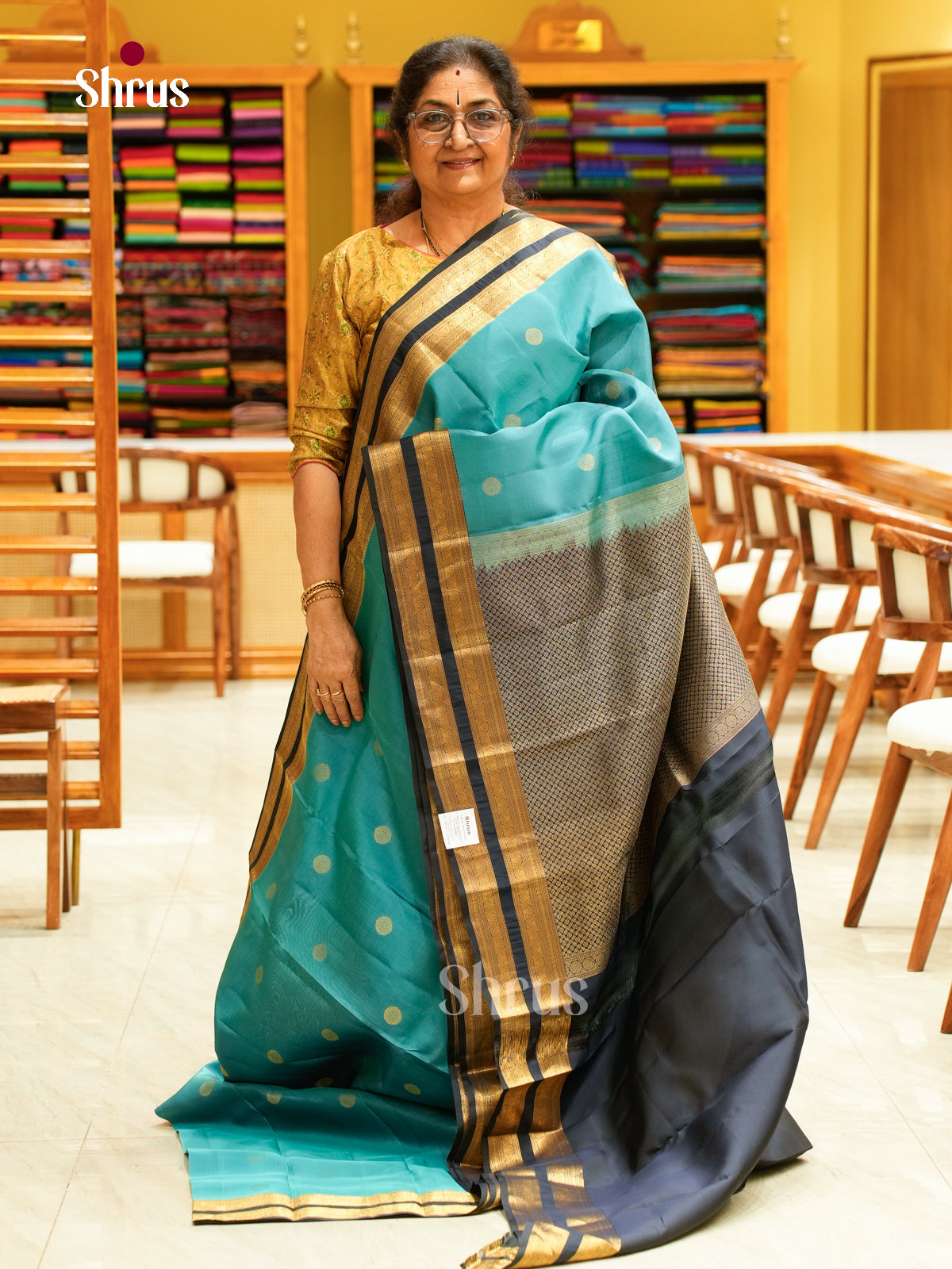 Kanchipuram silk Saree - EFS27124 - Shop on Shrus.com