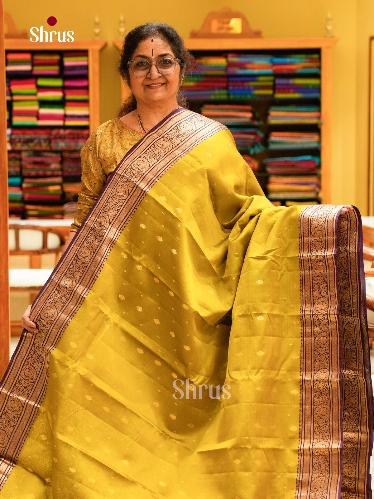 Kanchipuram silk Saree - EFS27157 - Shop on Shrus.com