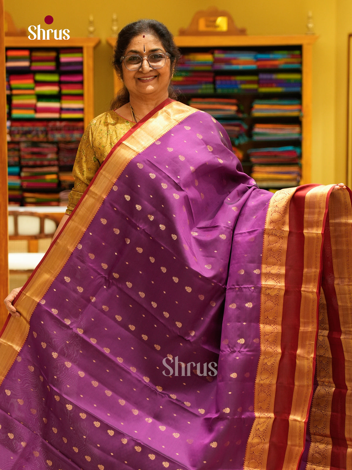 Kanchipuram silk Saree - EFS27161 - Shop on Shrus.com