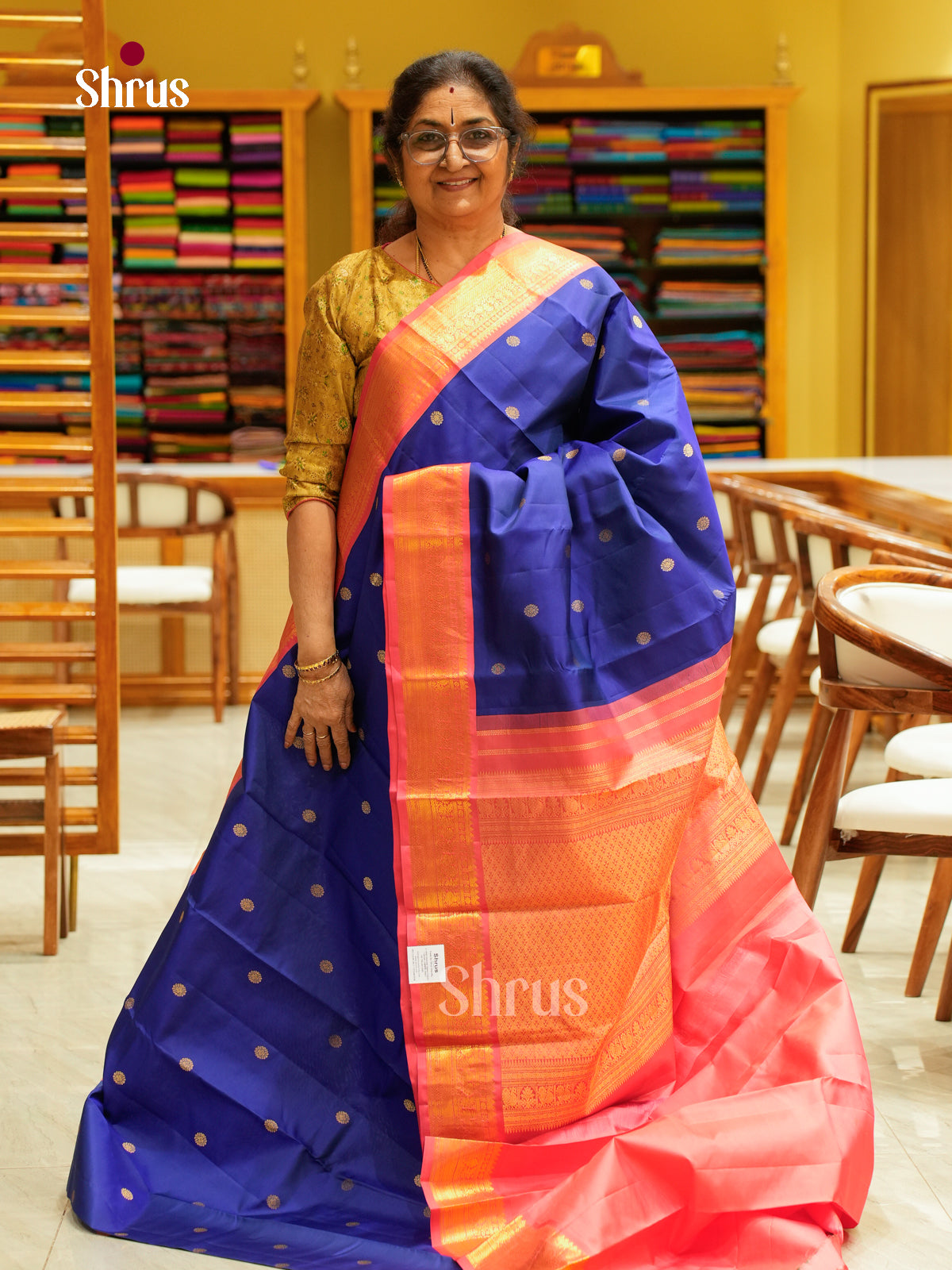 Kanchipuram silk Saree - EFS27181 - Shop on Shrus.com