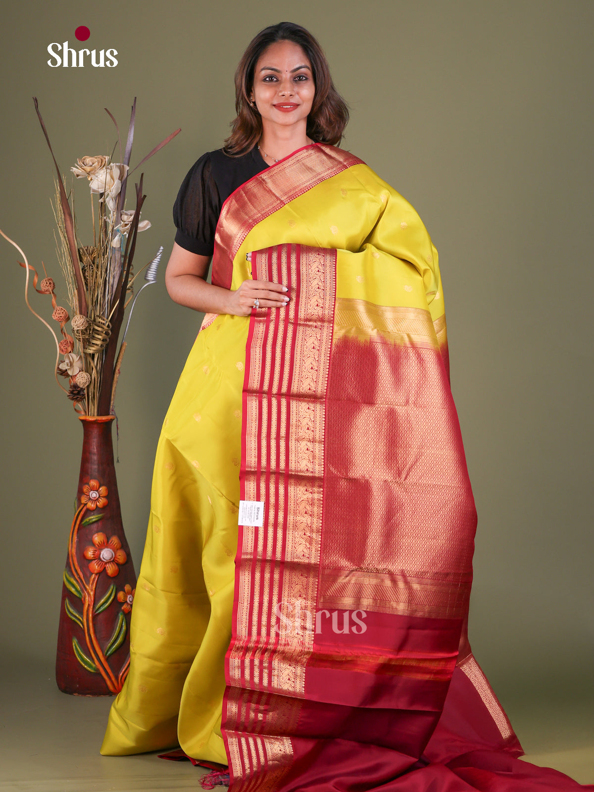 Yellow Kanchipuram Silk Saree with Peacock Buttas | Maroon Contrast Border — EFS27287
