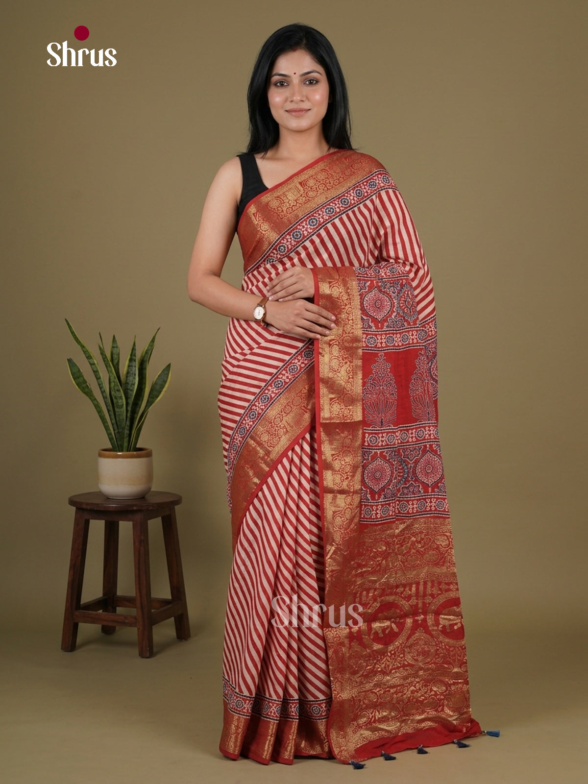 Modal Silk Saree - EFS27421