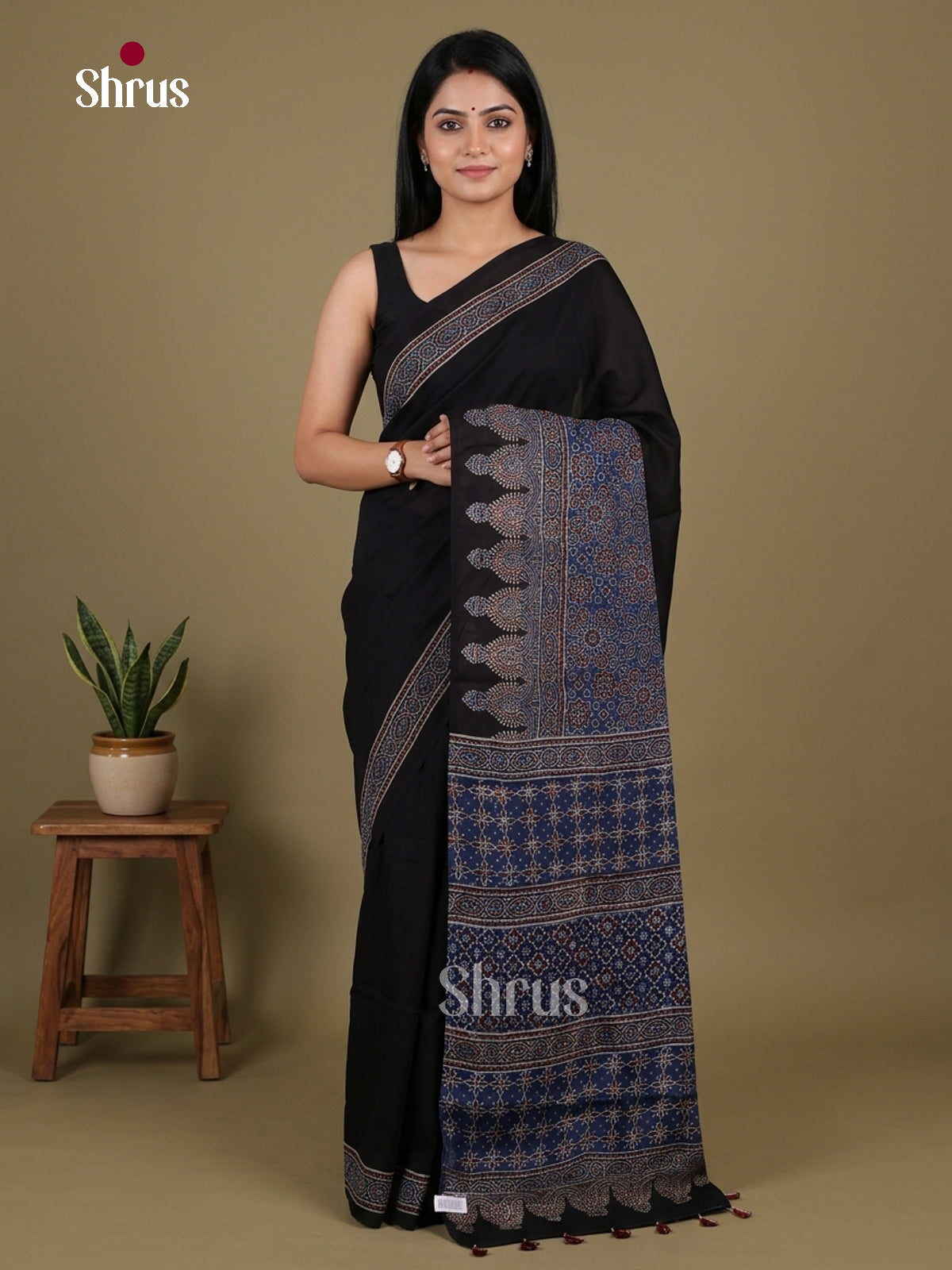 Modal Silk Saree - EFS27486