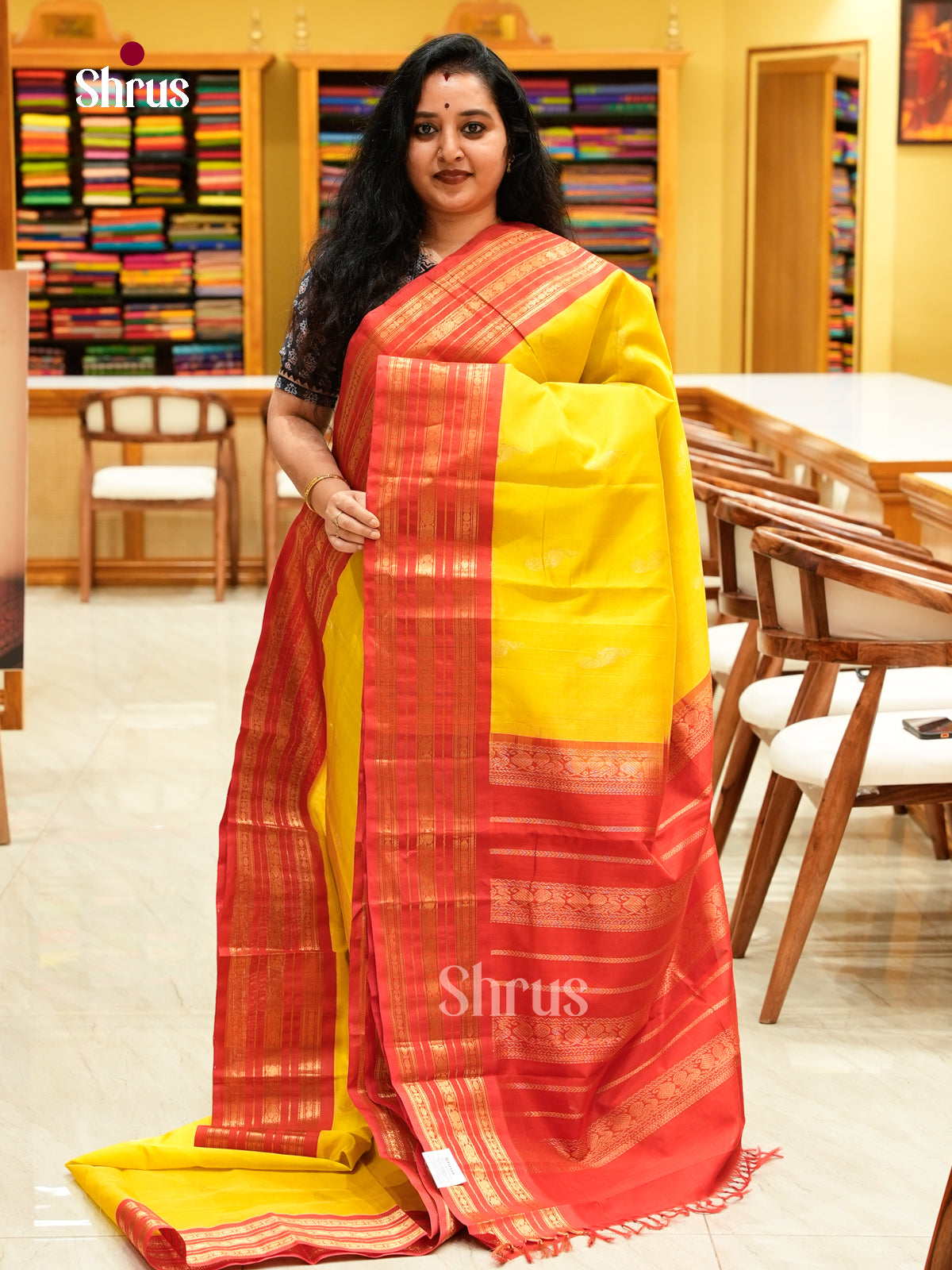 Yellow Silk Cotton Saree with Peacock Buttas | Maroon Non Korvai Big Border
