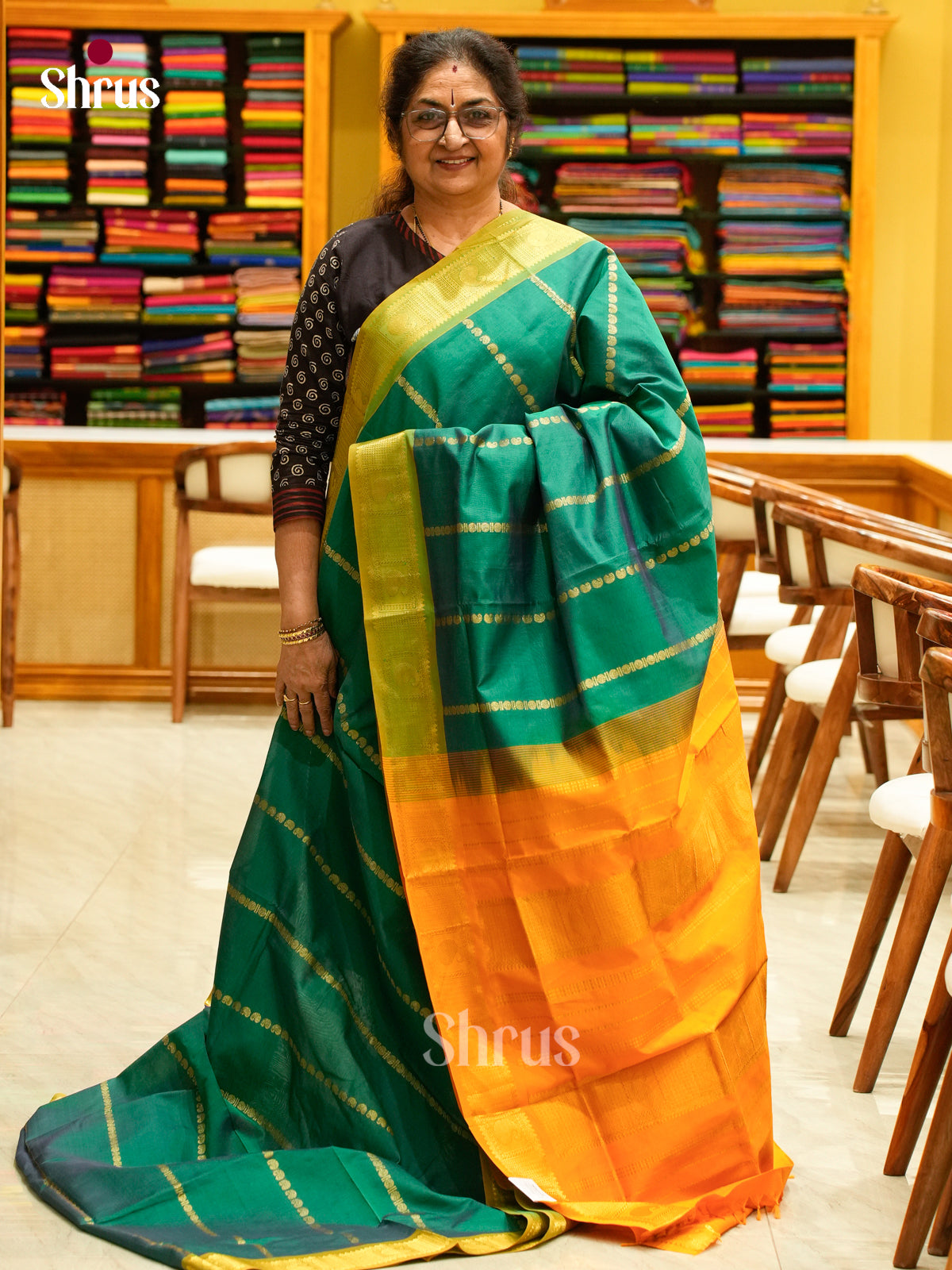 Green Halfpure Silk Cotton Saree with Mango / Paisley Buttas | Orange Contrast Border - Shop on Shrus.com