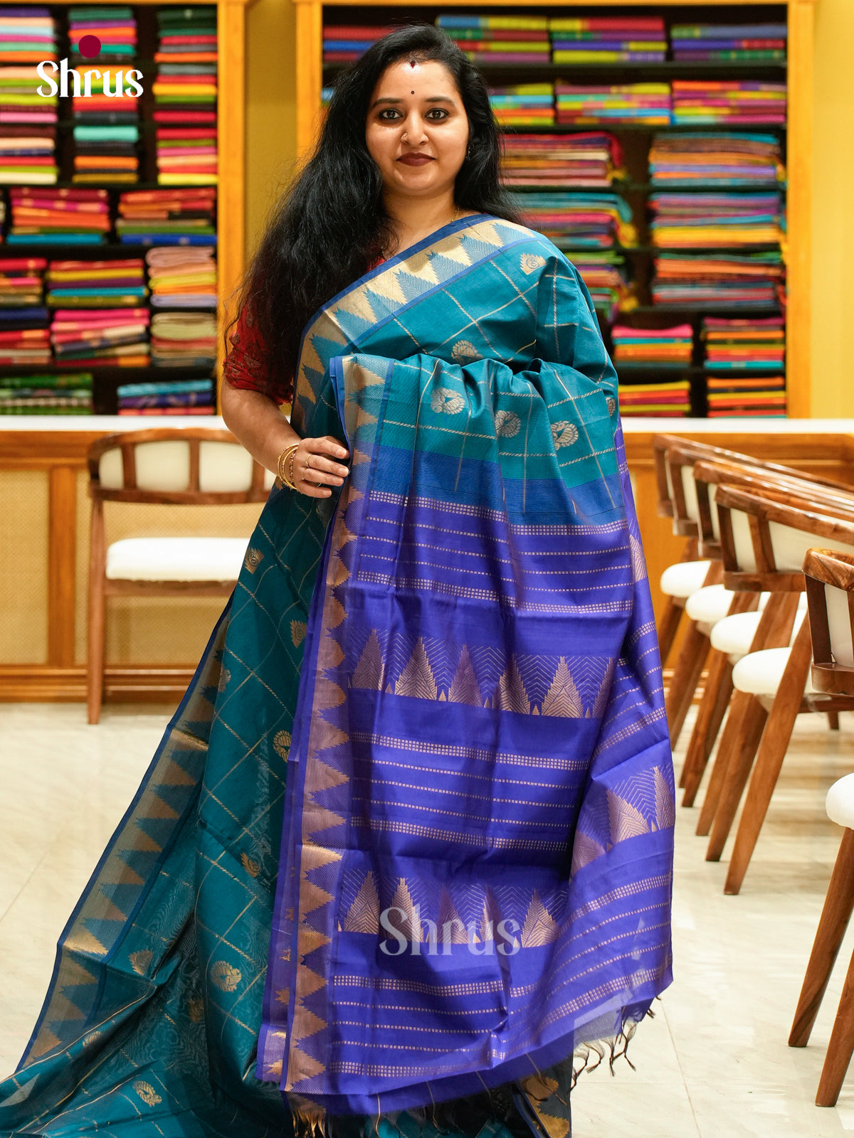 Peacock Green Halfpure Silk Cotton Saree with Checks with Buttas and Peacock Buttas | Blue Contrast Border - Shop on Shrus.com