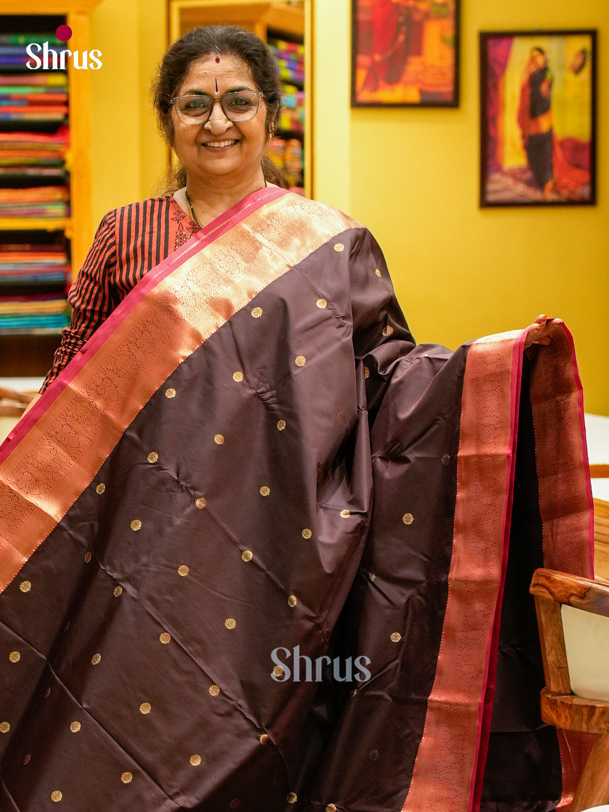Dark Brown Halfpure Kanchipuram Silk Saree with Floral Buttas | Pink Contrast Border