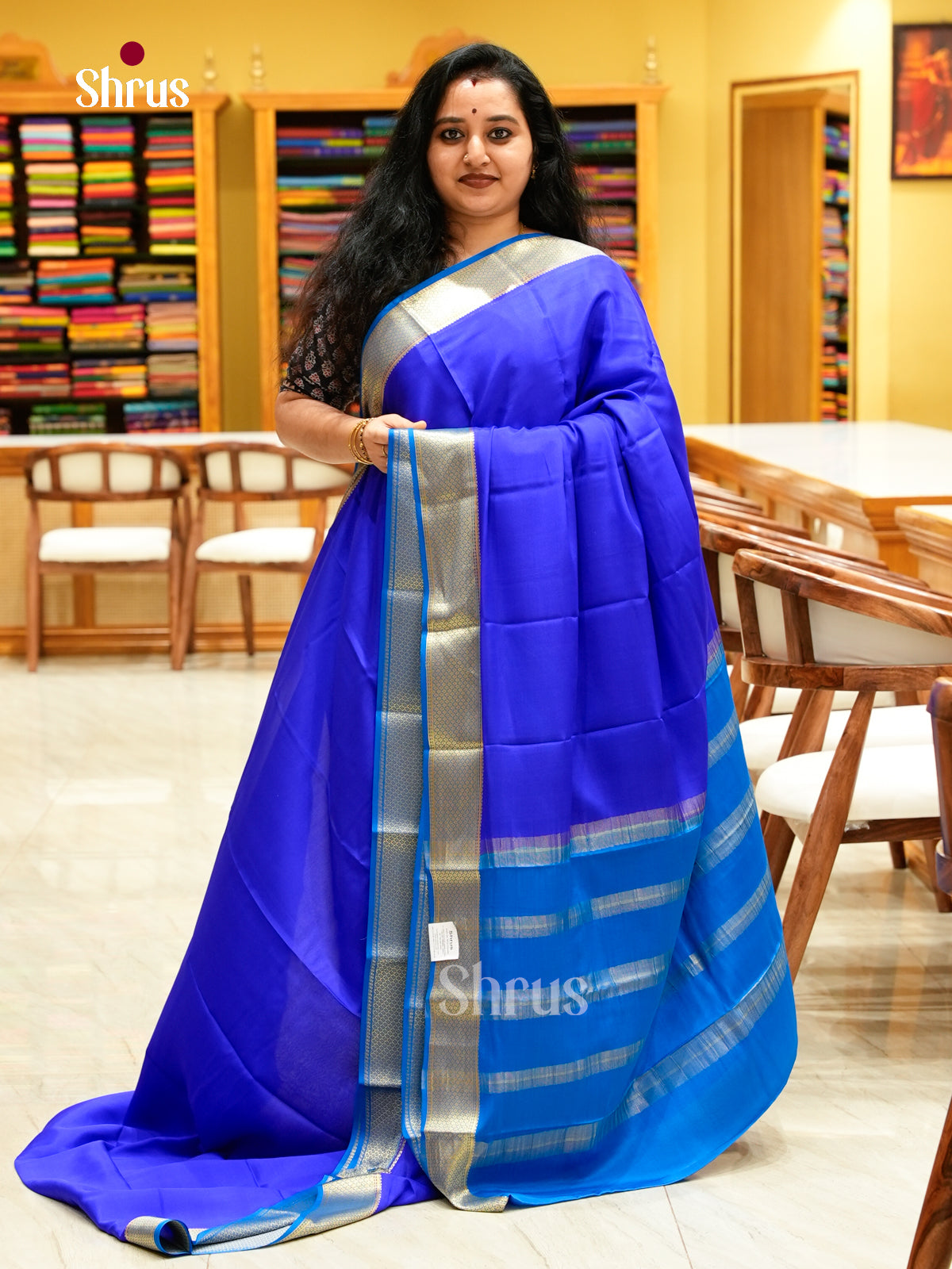 Royal Blue Mysore Silk Saree | Teal Blue Contrast Border — Contrast Border with Motifs