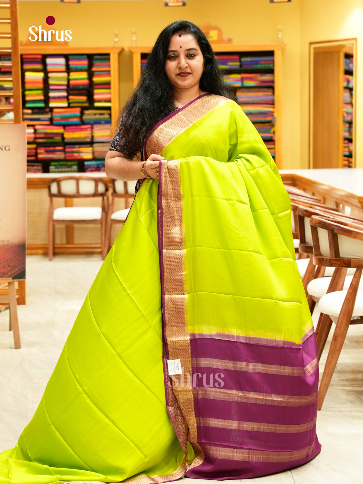 Parrot Green Mysore Silk Saree | Magenta Contrast Border — Contrast Border with Motifs